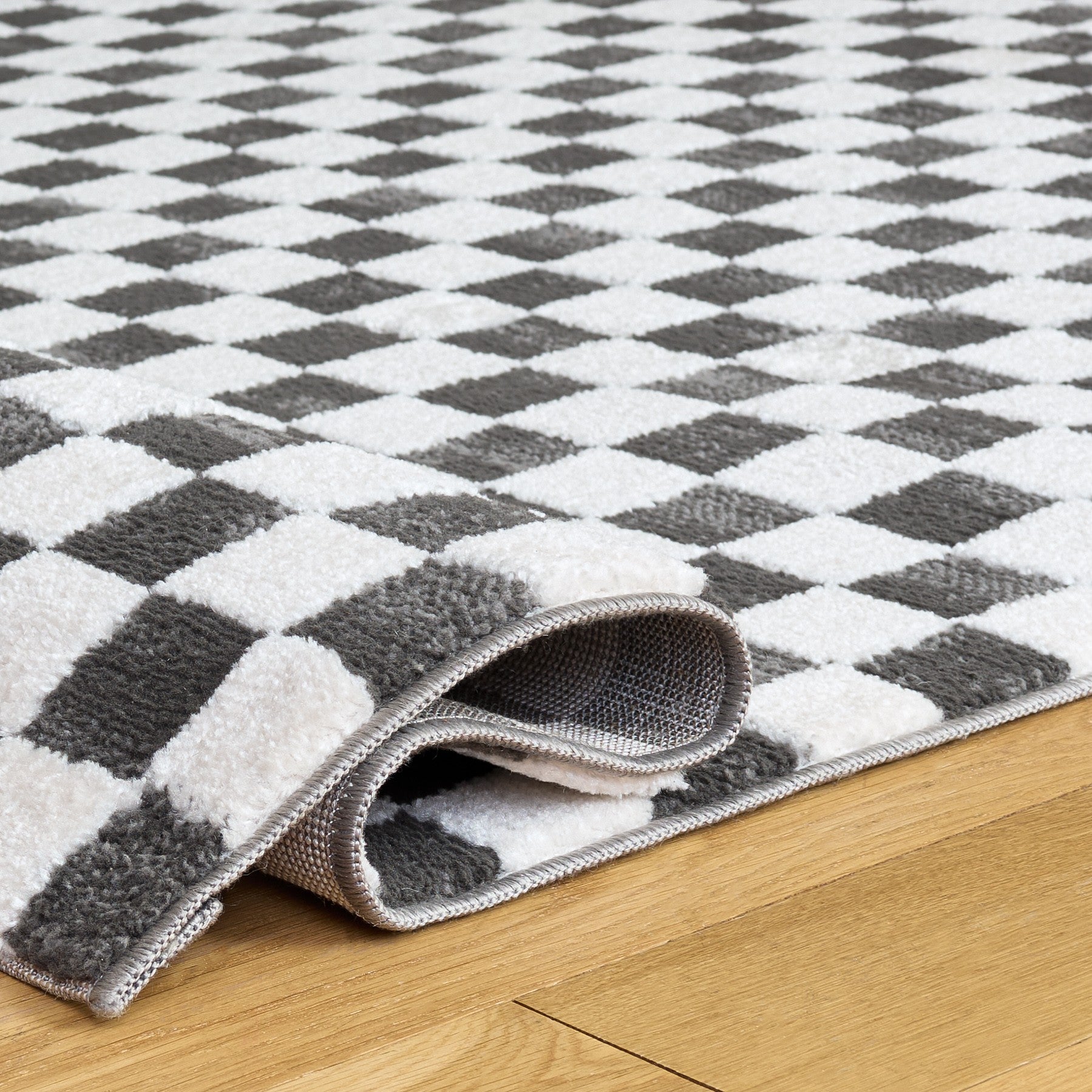 LUNARA 300 – BLACK / IVORY