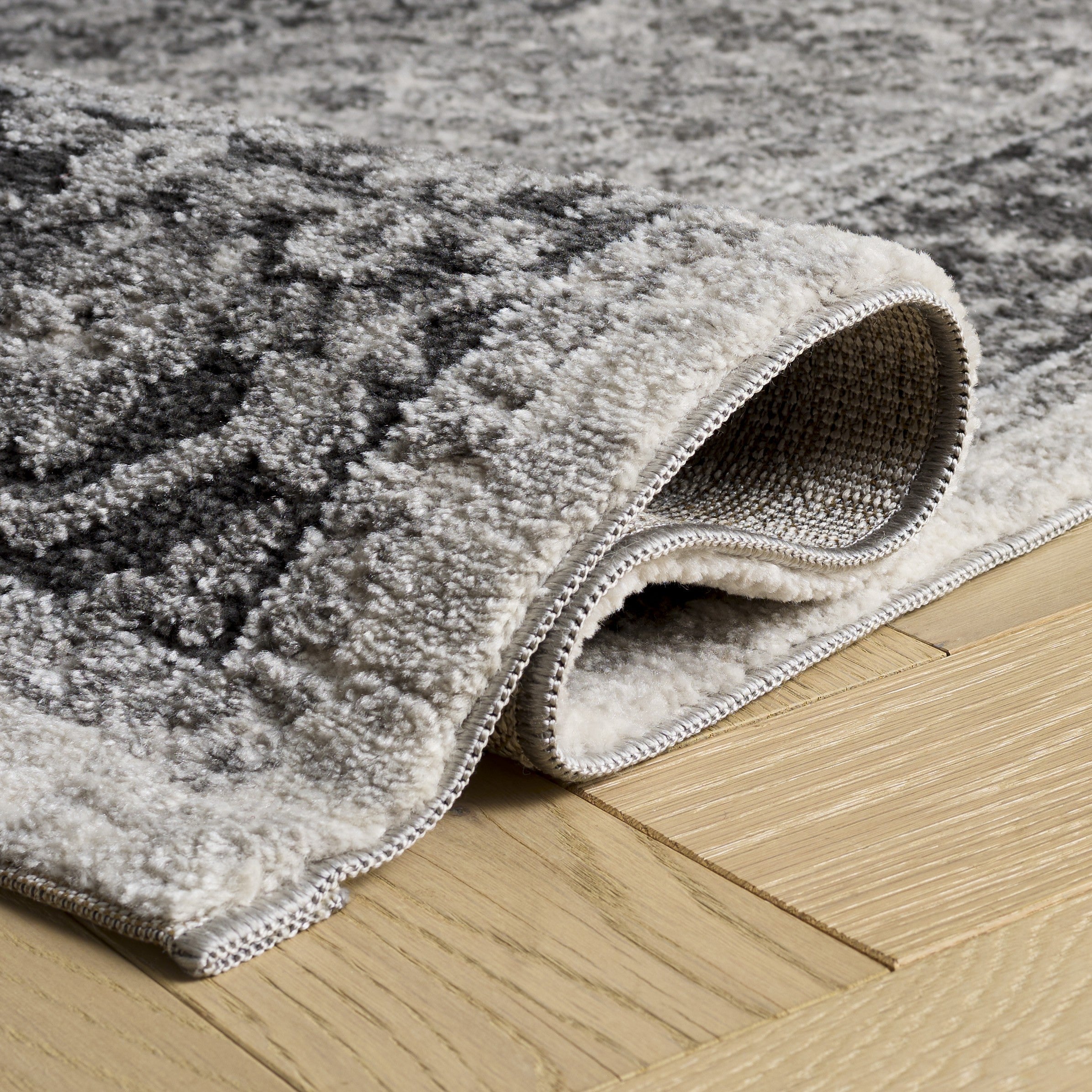 LUNARA 306 – GREY / IVORY