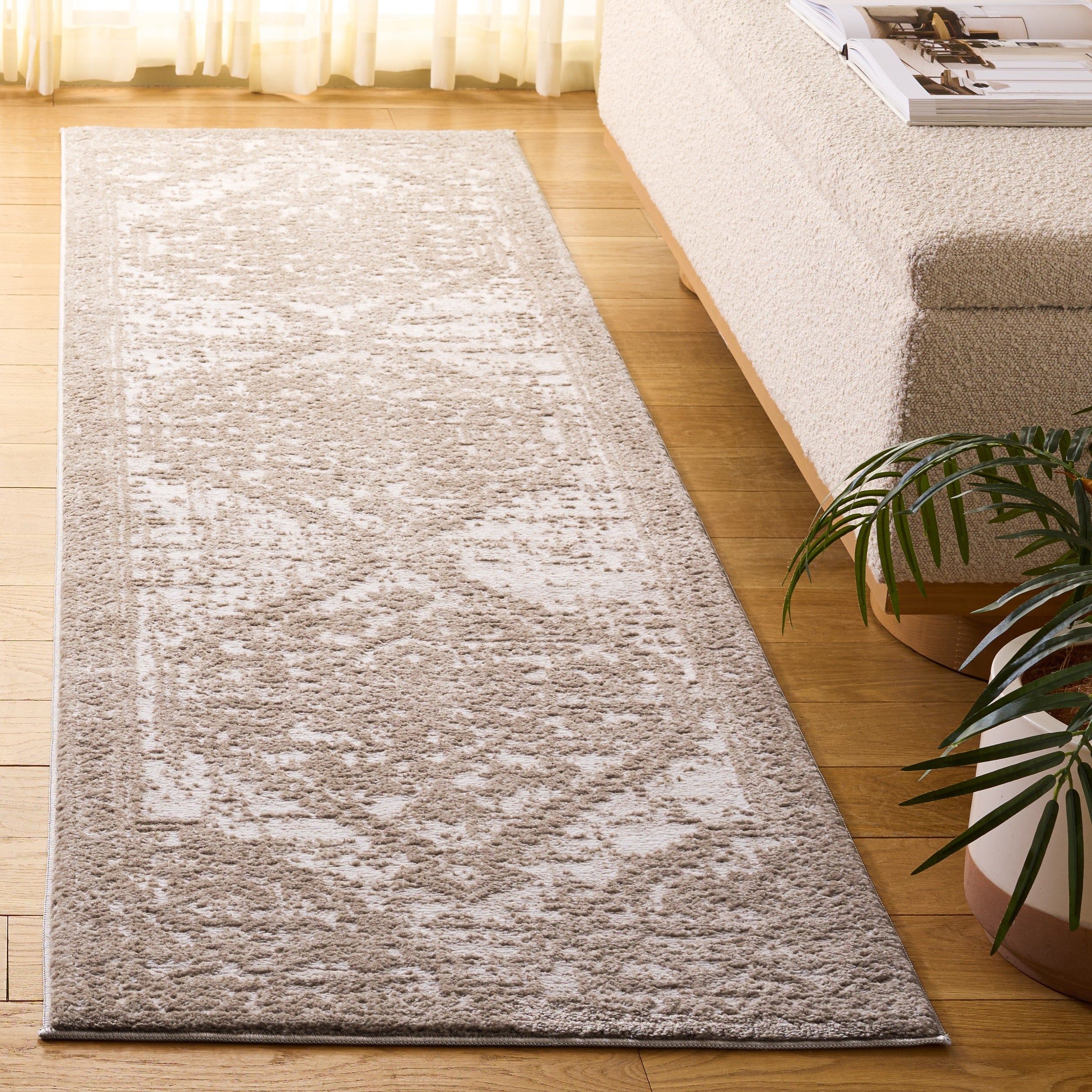 LUNARA 316 – IVORY / LIGHT BROWN