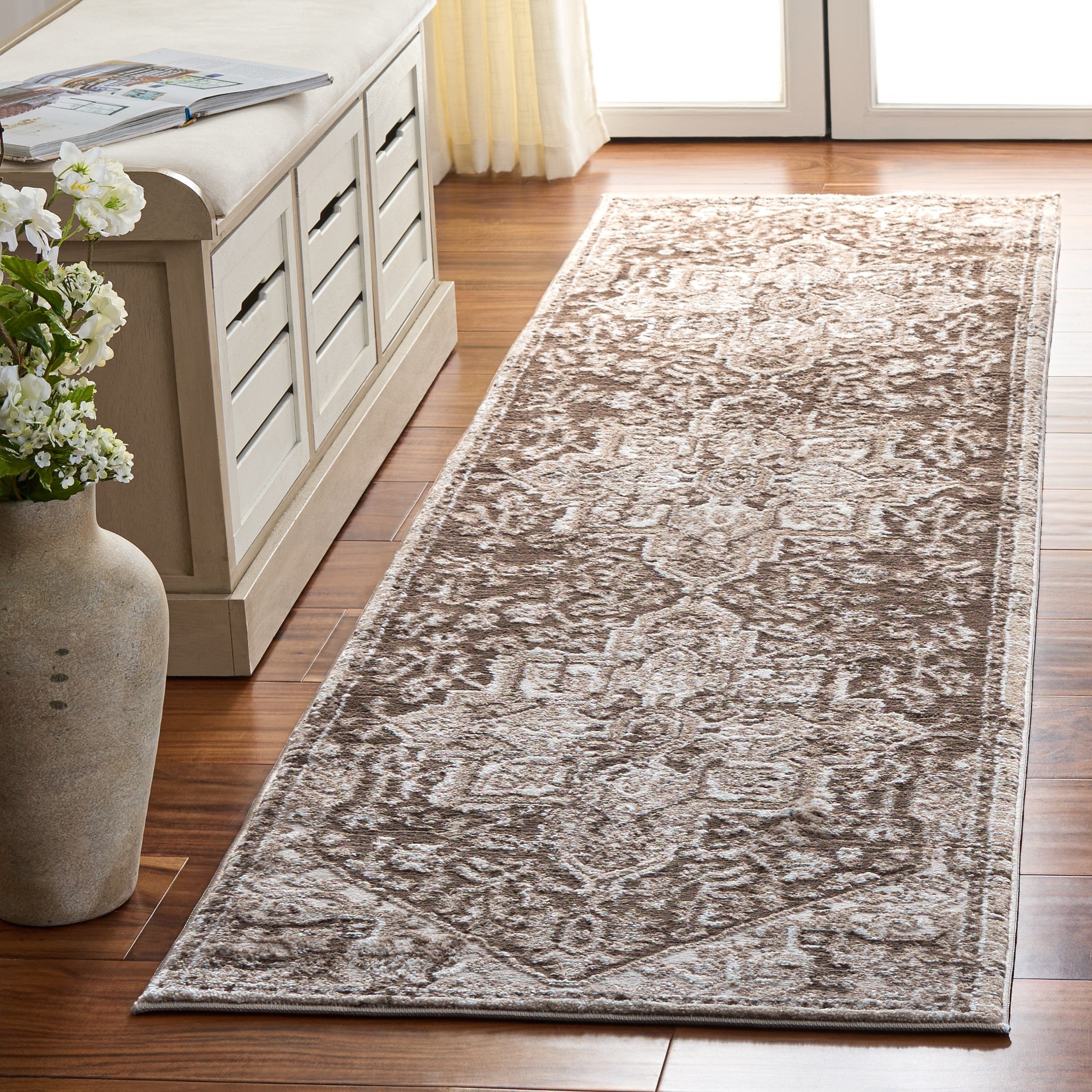LUNARA 318 – BROWN / IVORY