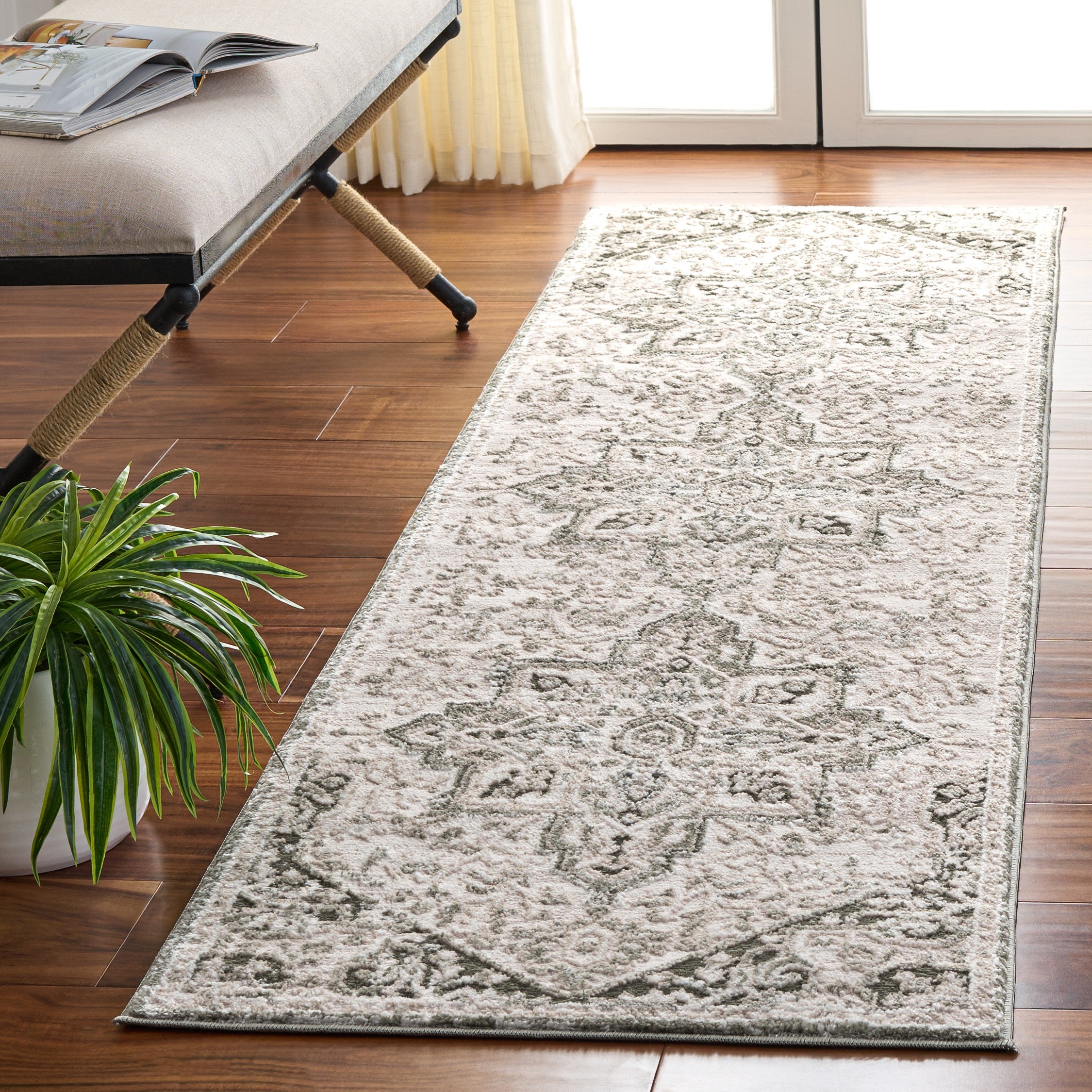 LUNARA 318 – GREEN / IVORY