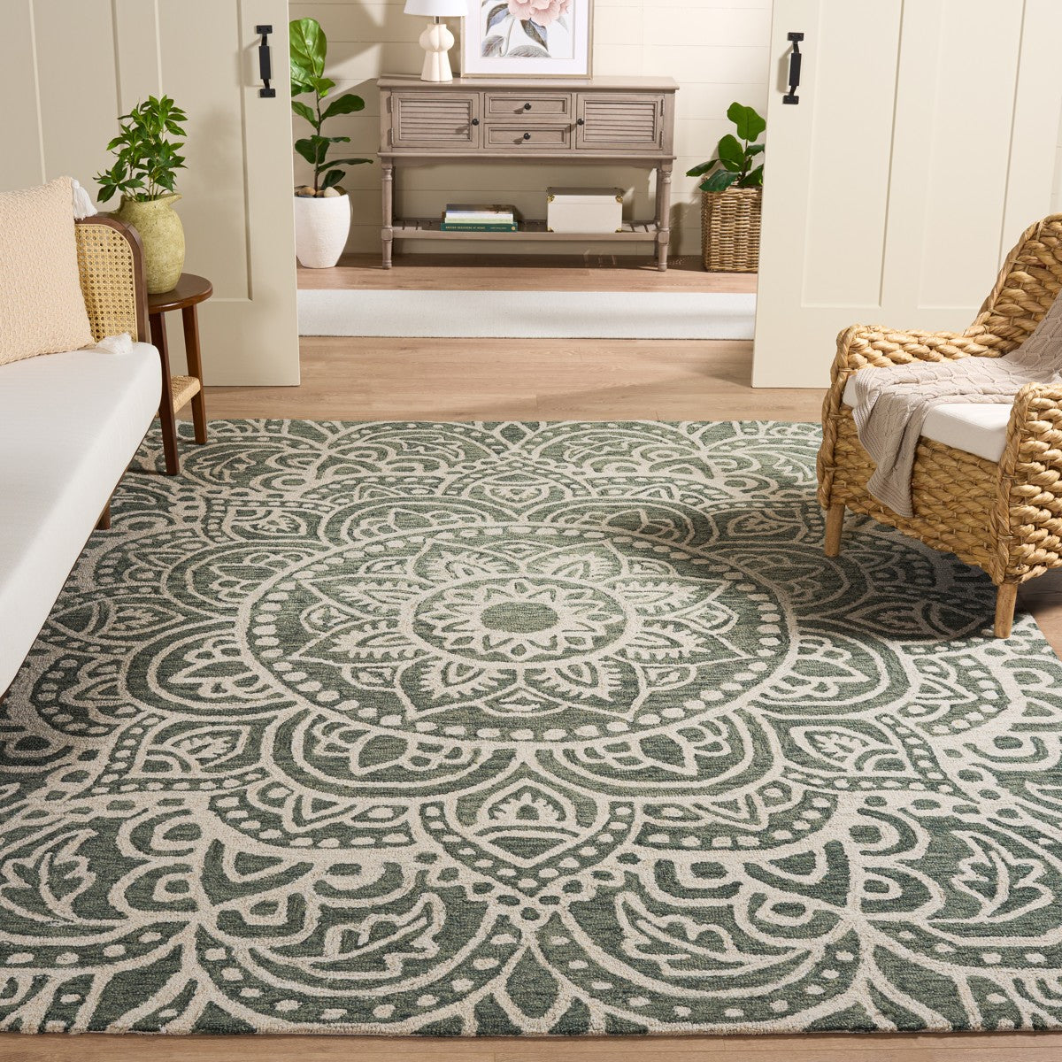 GREEN / IVORY