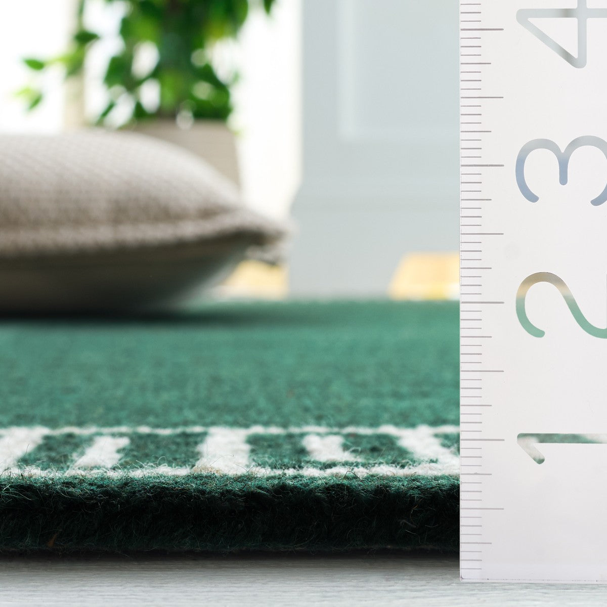 GREEN / IVORY