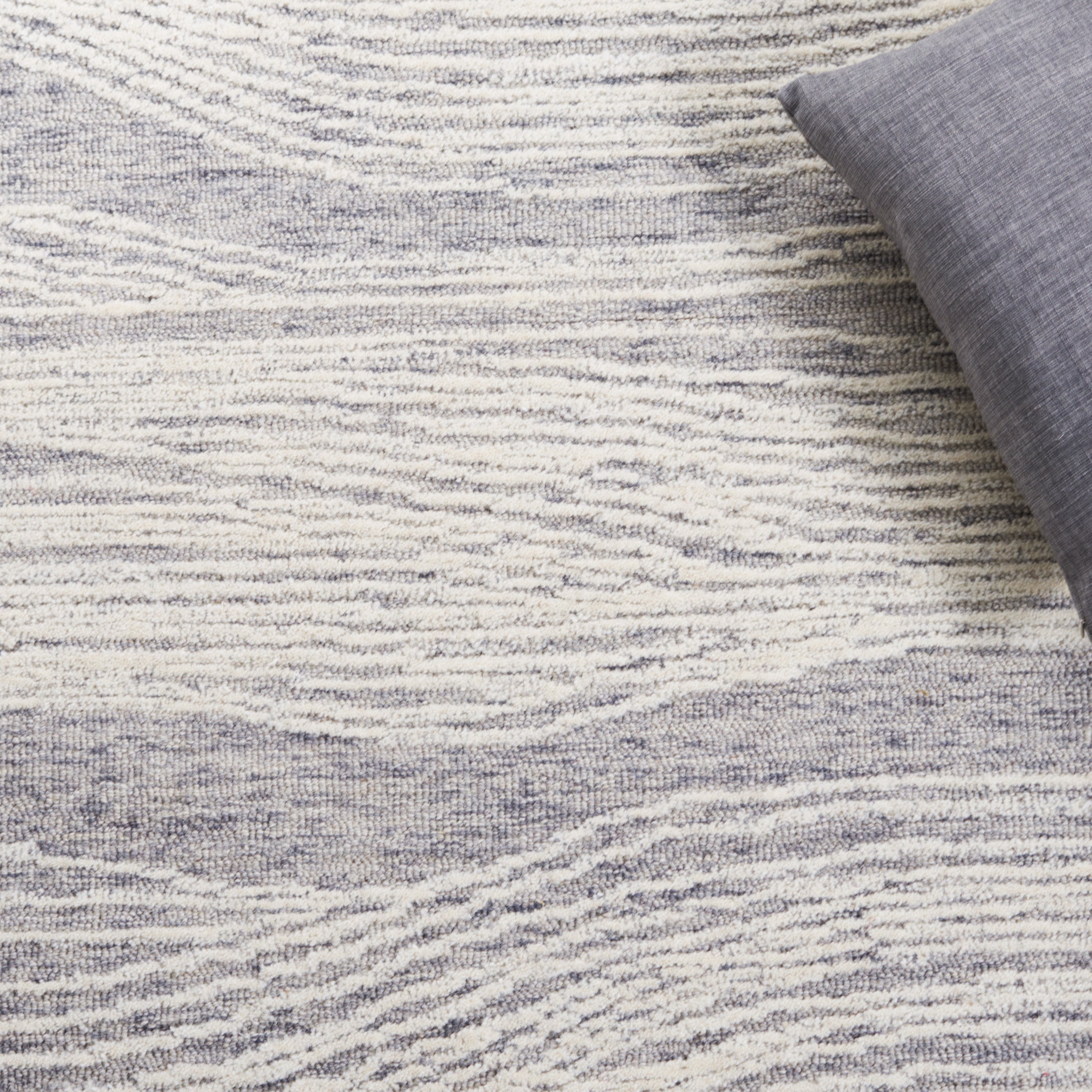 GREY / IVORY