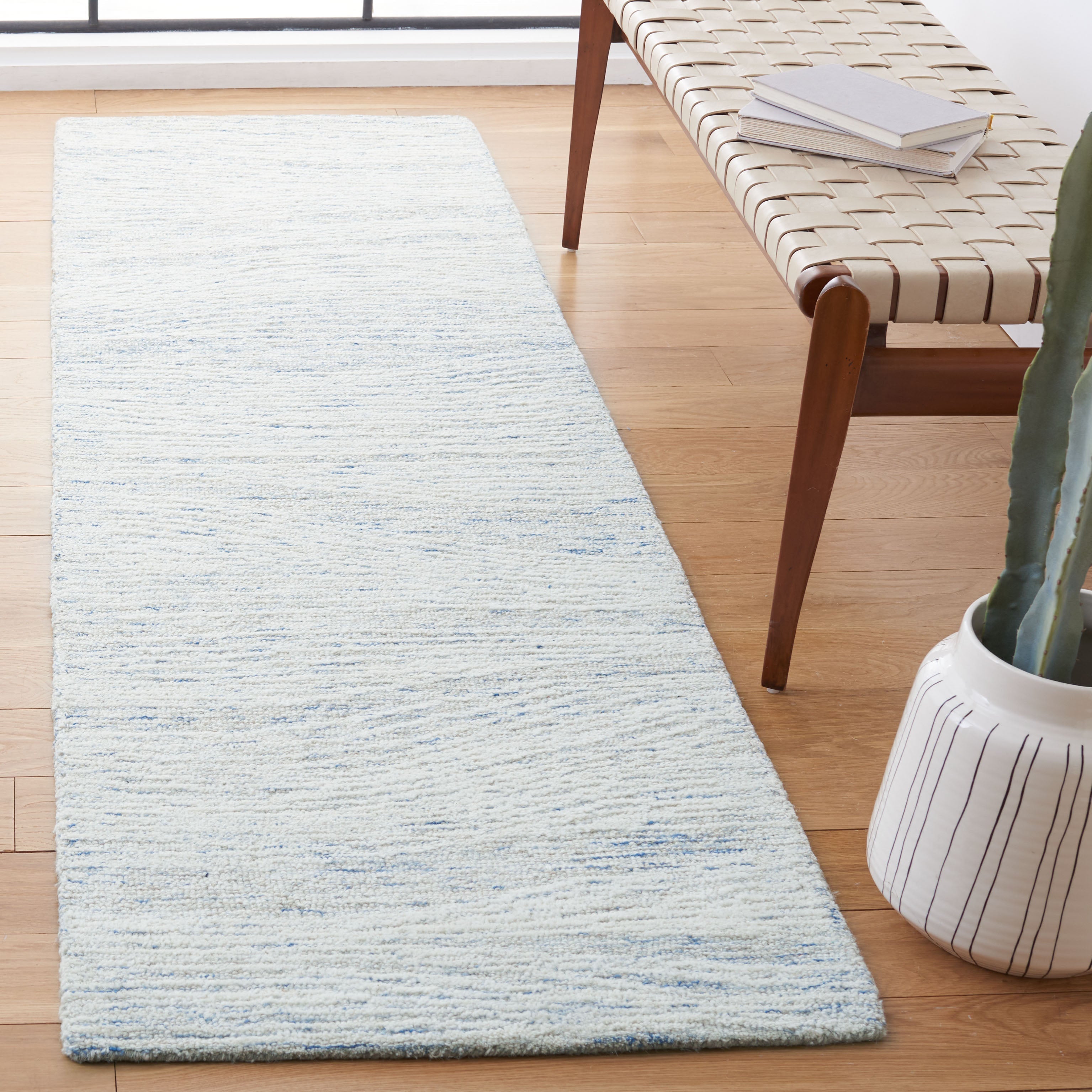 LIGHT BLUE / IVORY