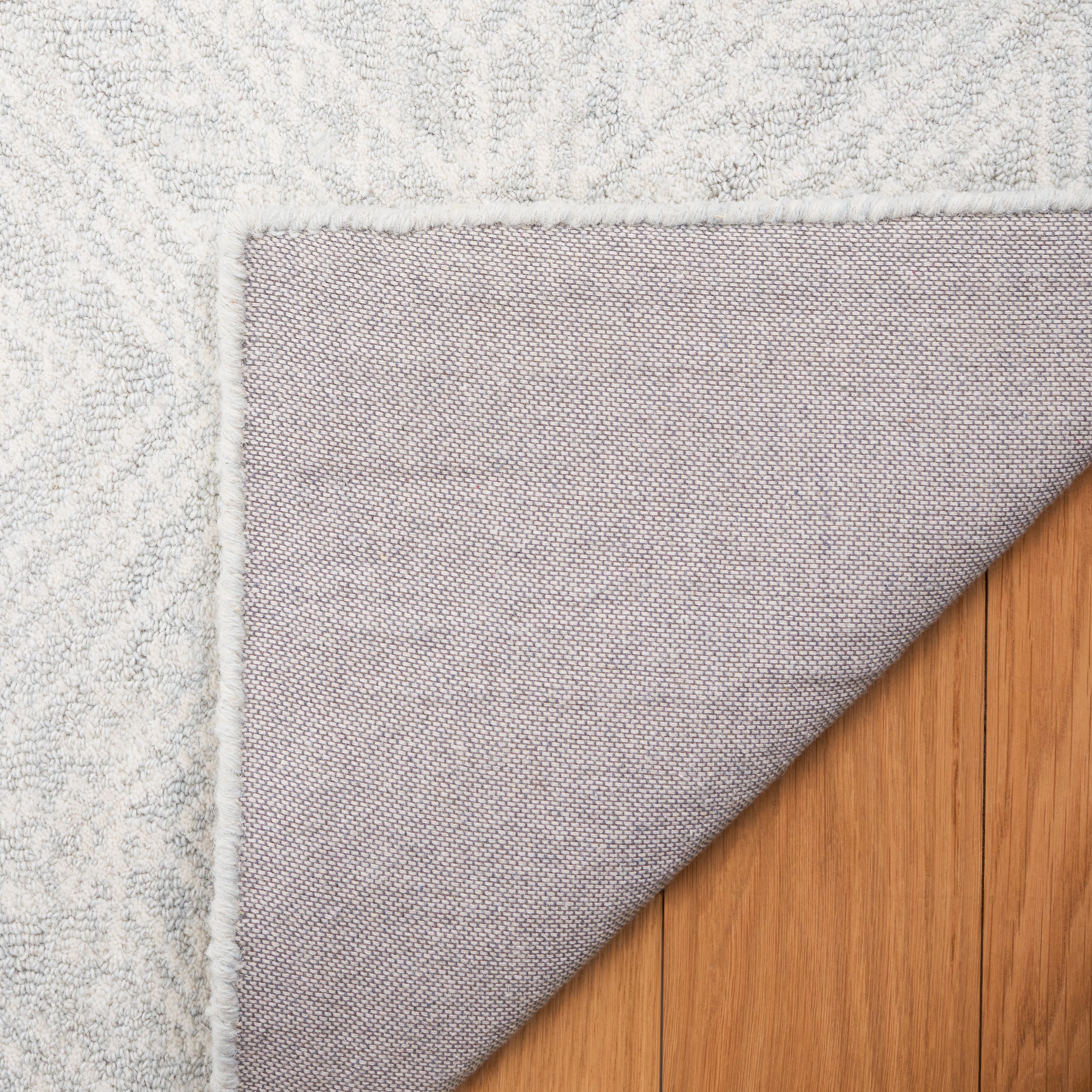 LIGHT GREY / IVORY