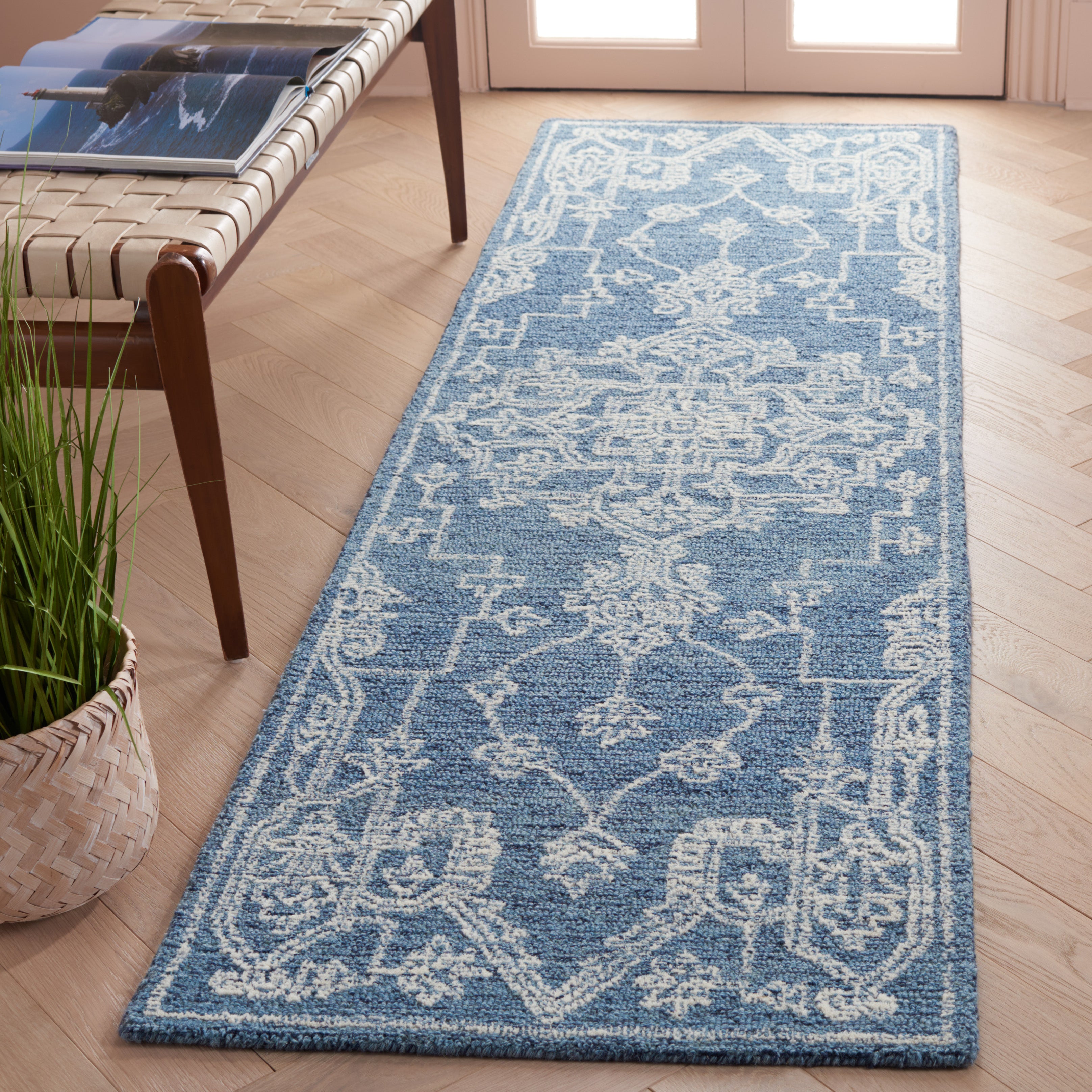 BLUE / IVORY