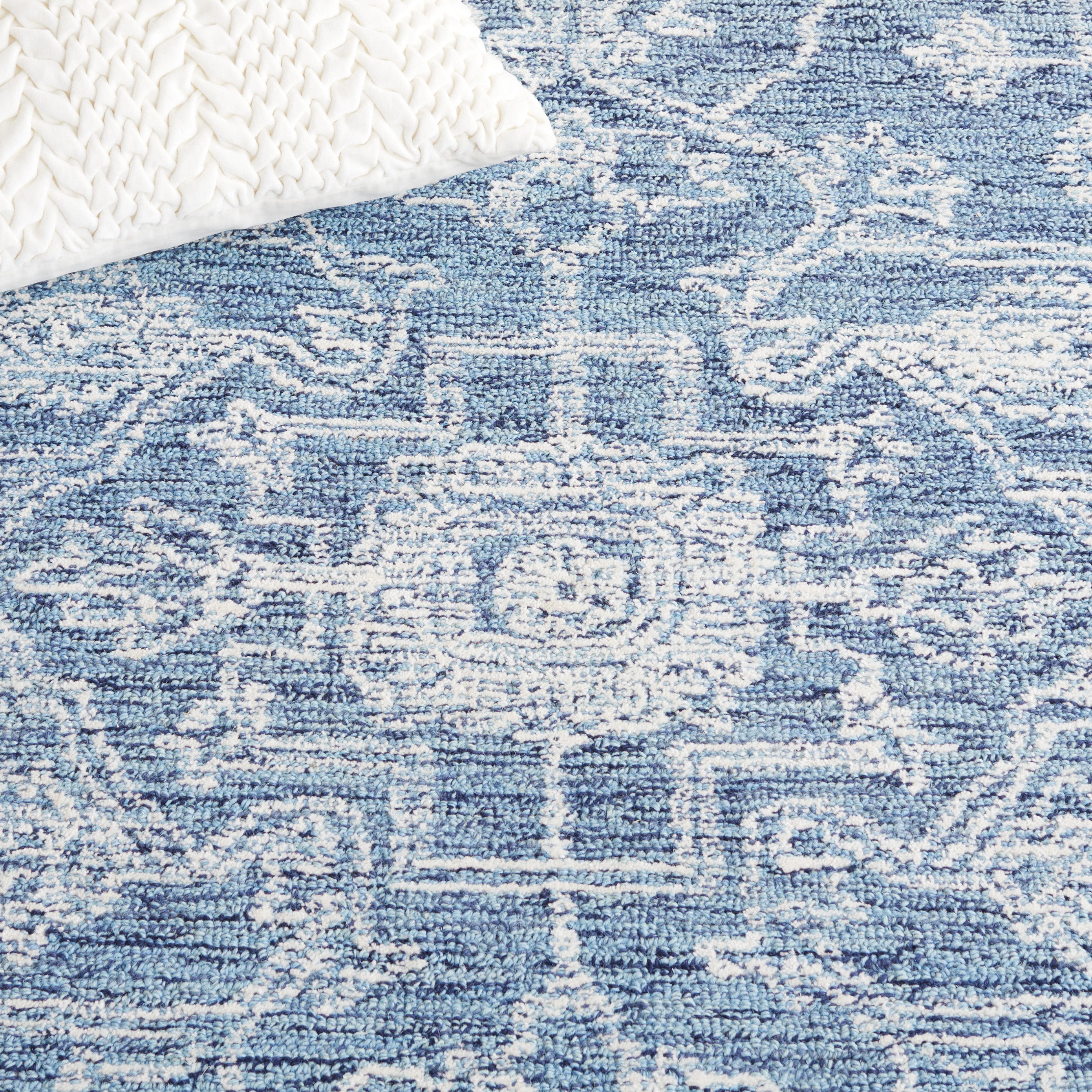 BLUE / IVORY