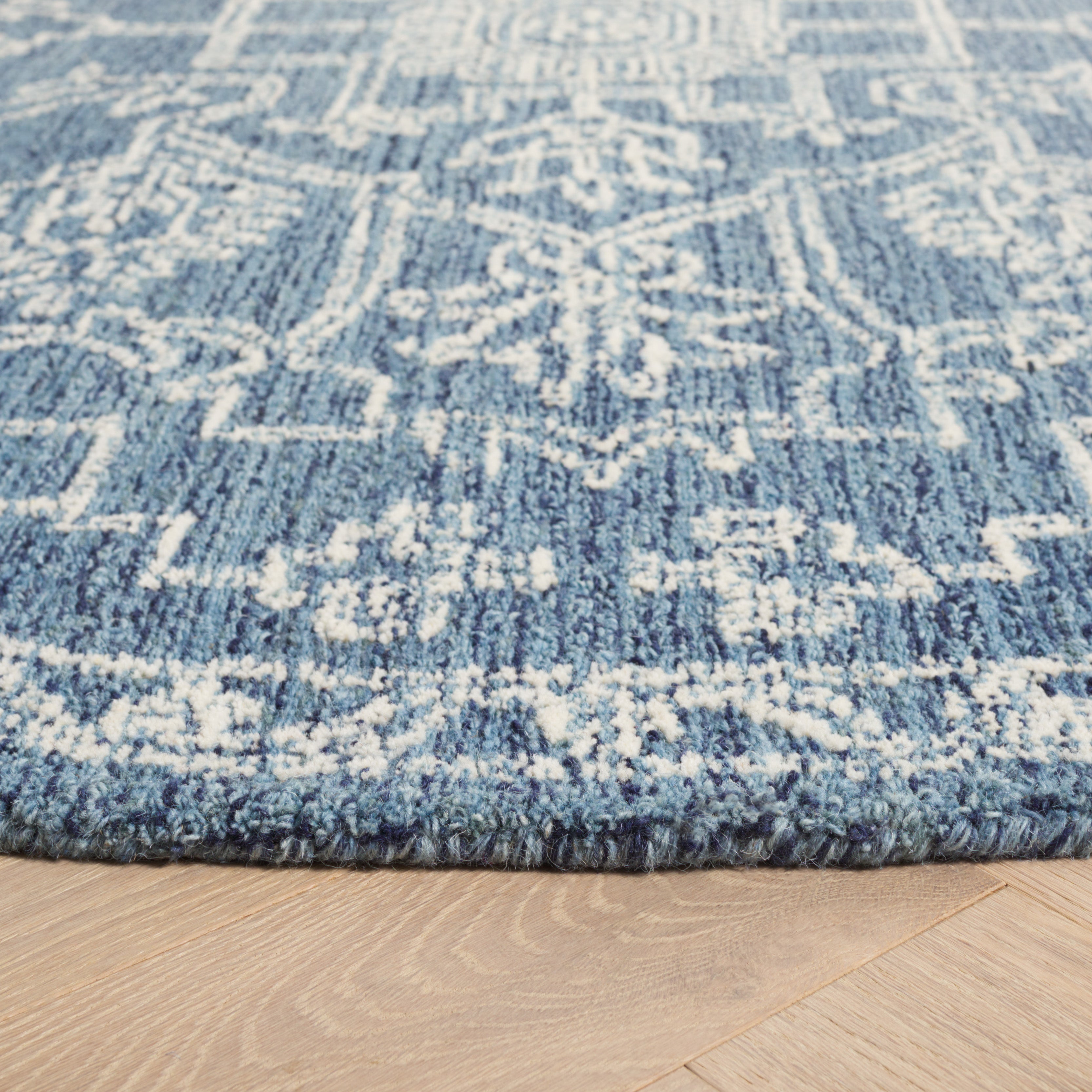 BLUE / IVORY