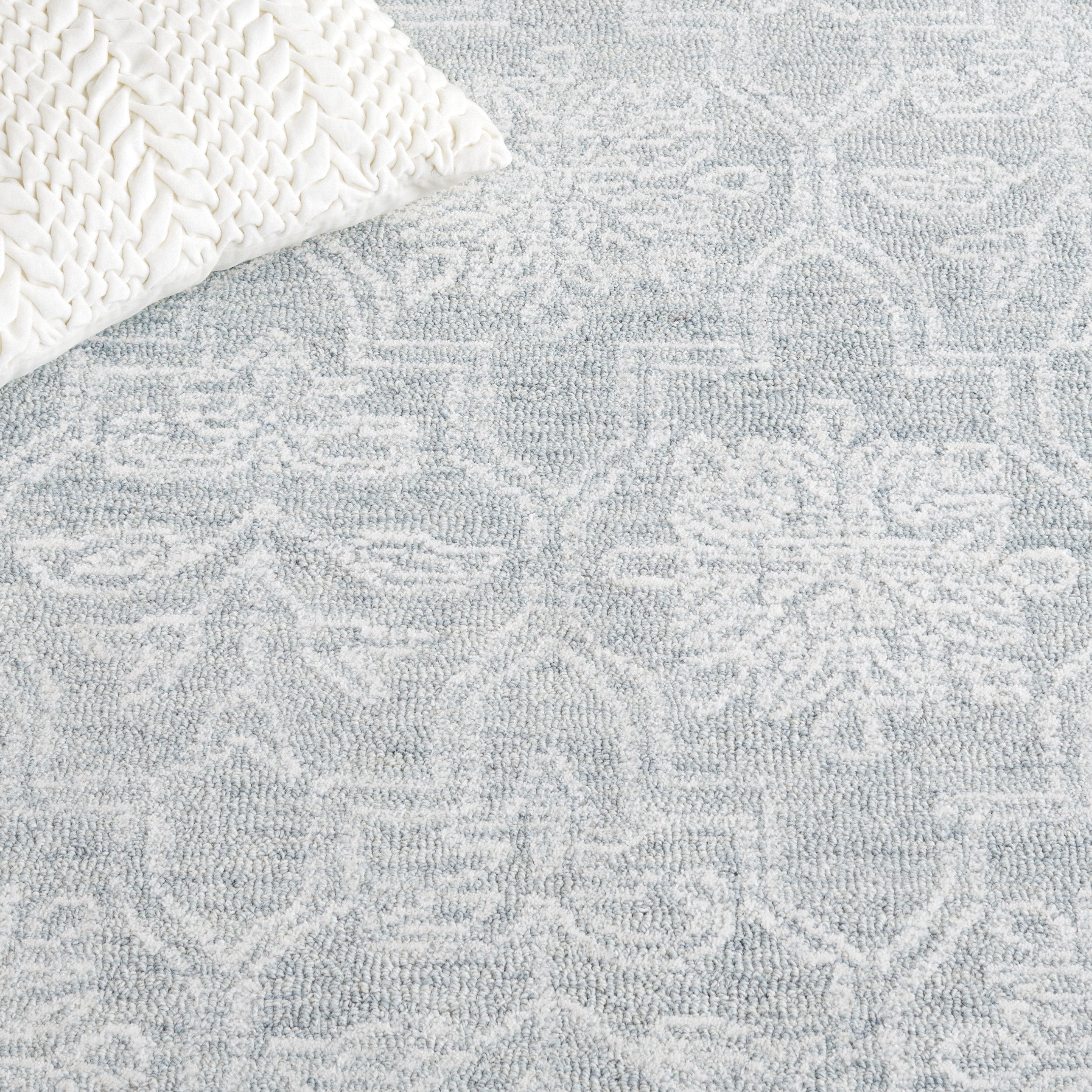 LIGHT GREY / IVORY