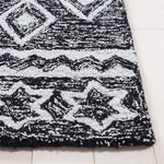 BLACK / IVORY