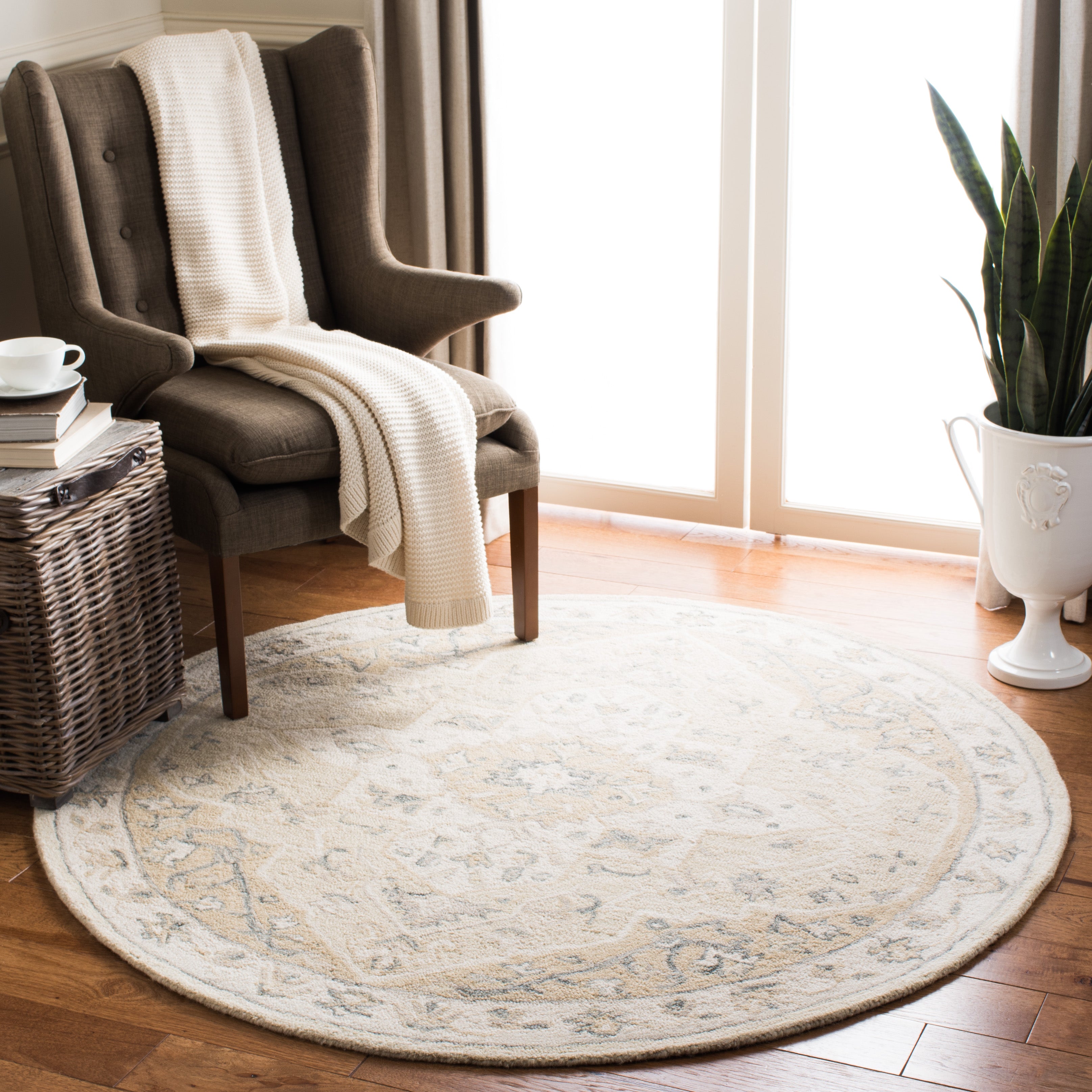 BEIGE / IVORY