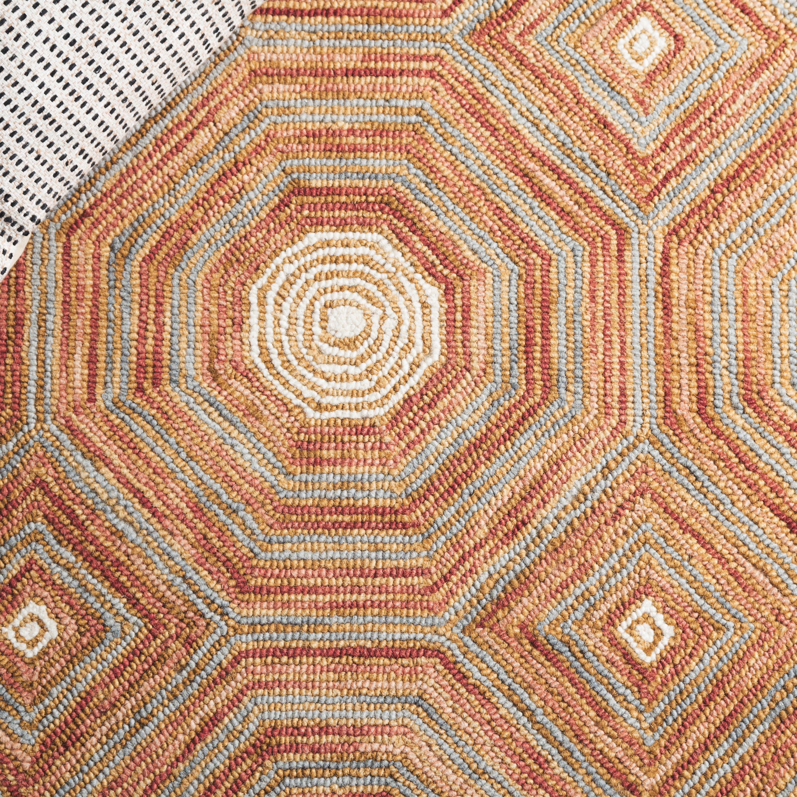 RUST / IVORY