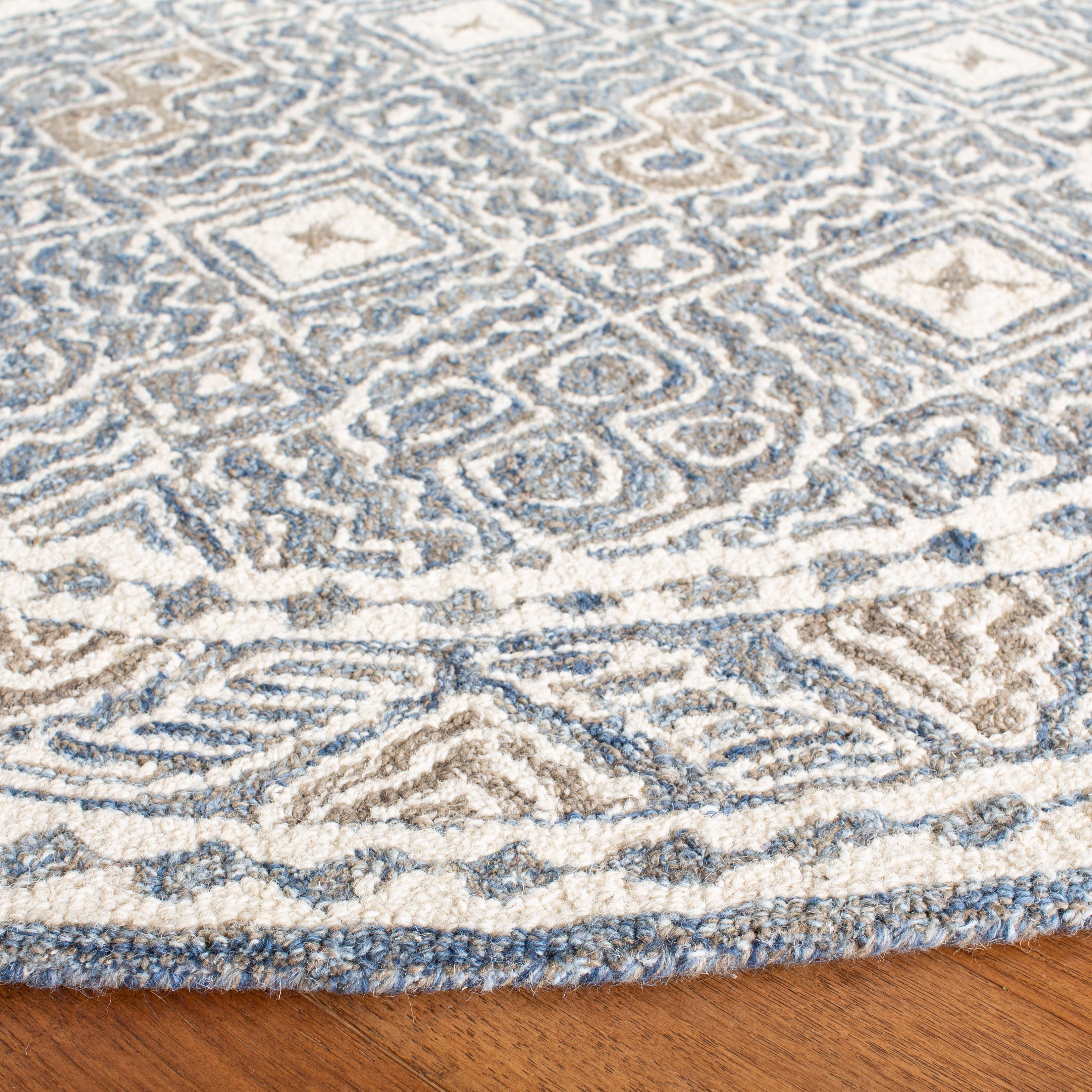 BLUE / IVORY