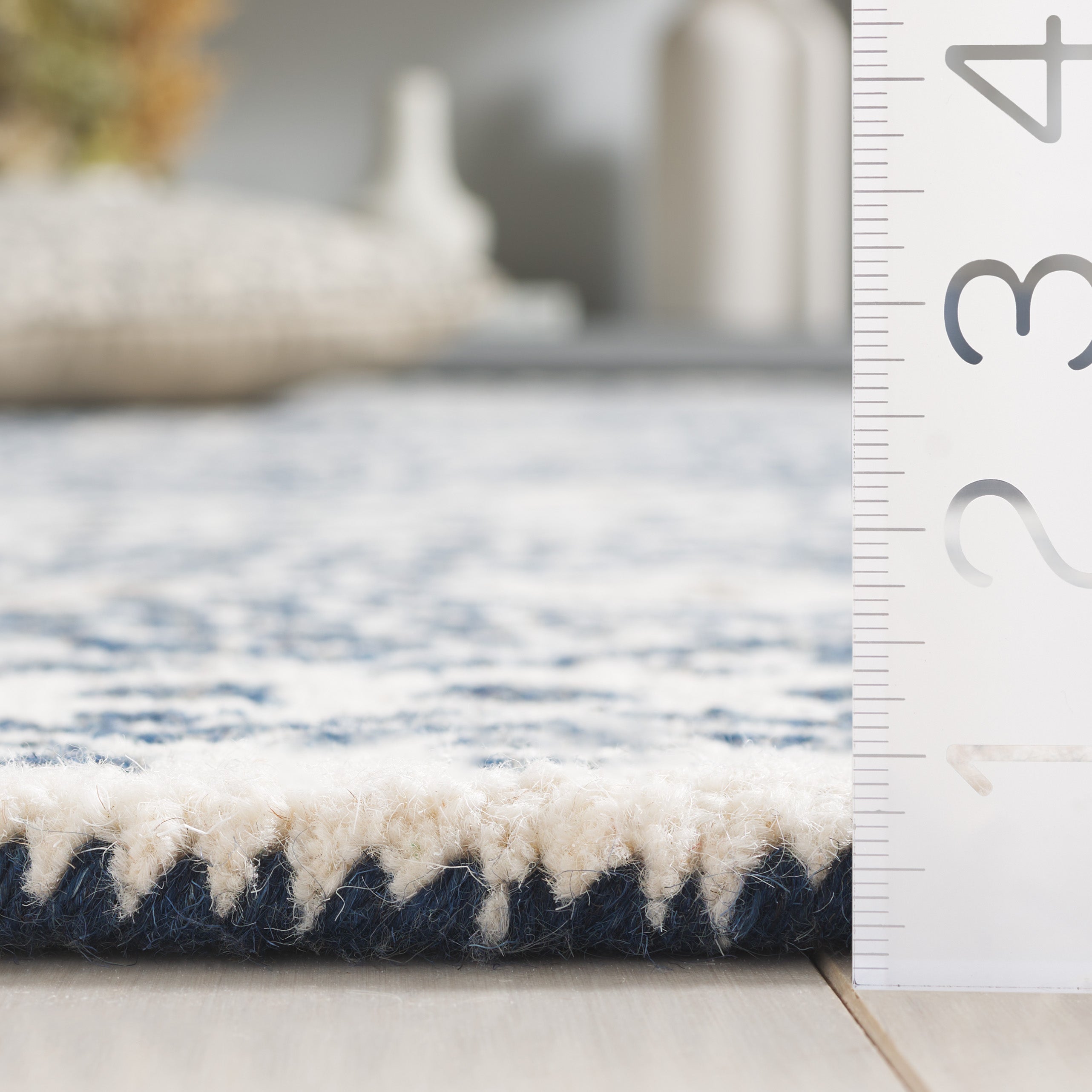 NAVY / IVORY