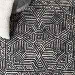 IVORY / BLACK