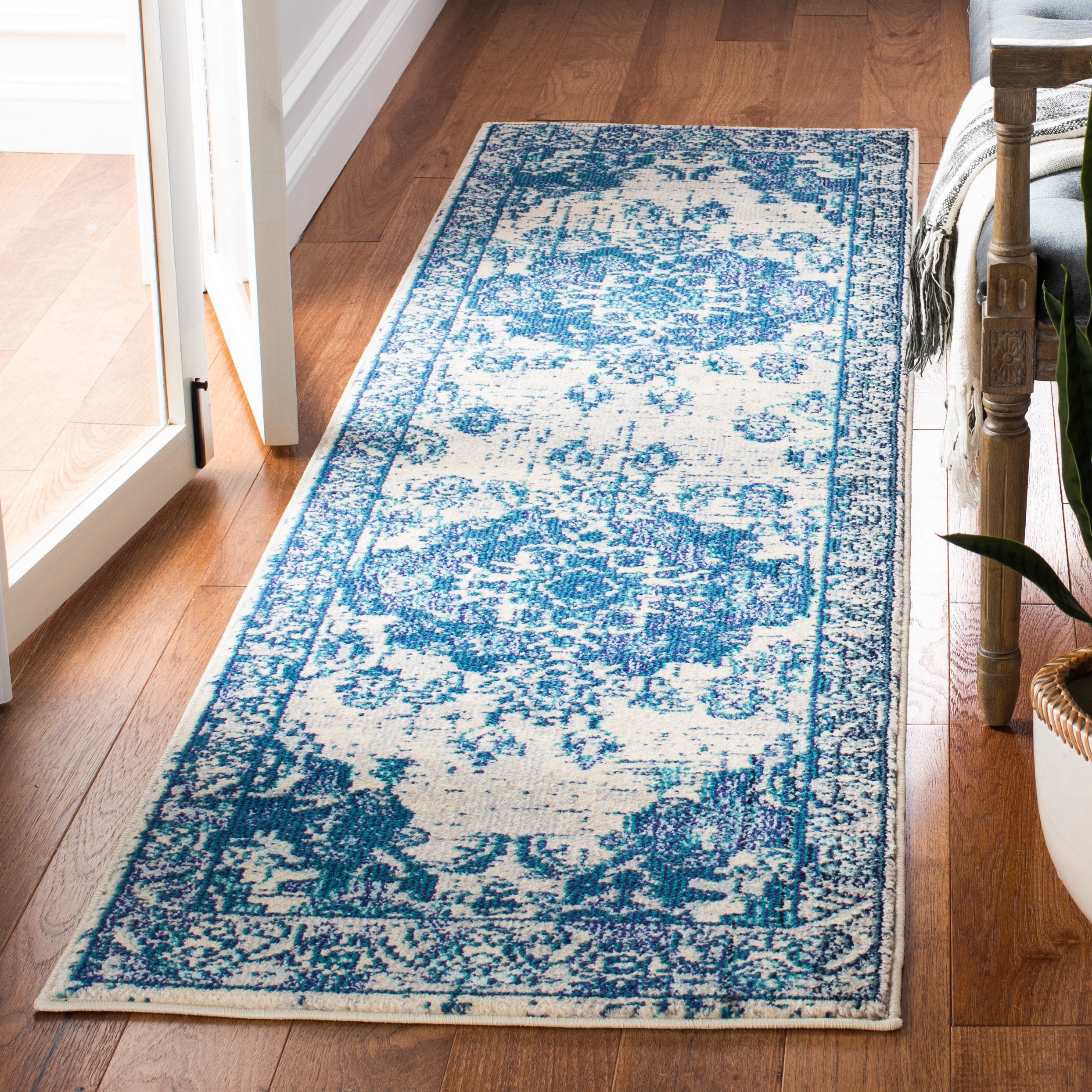 IVORY / BLUE