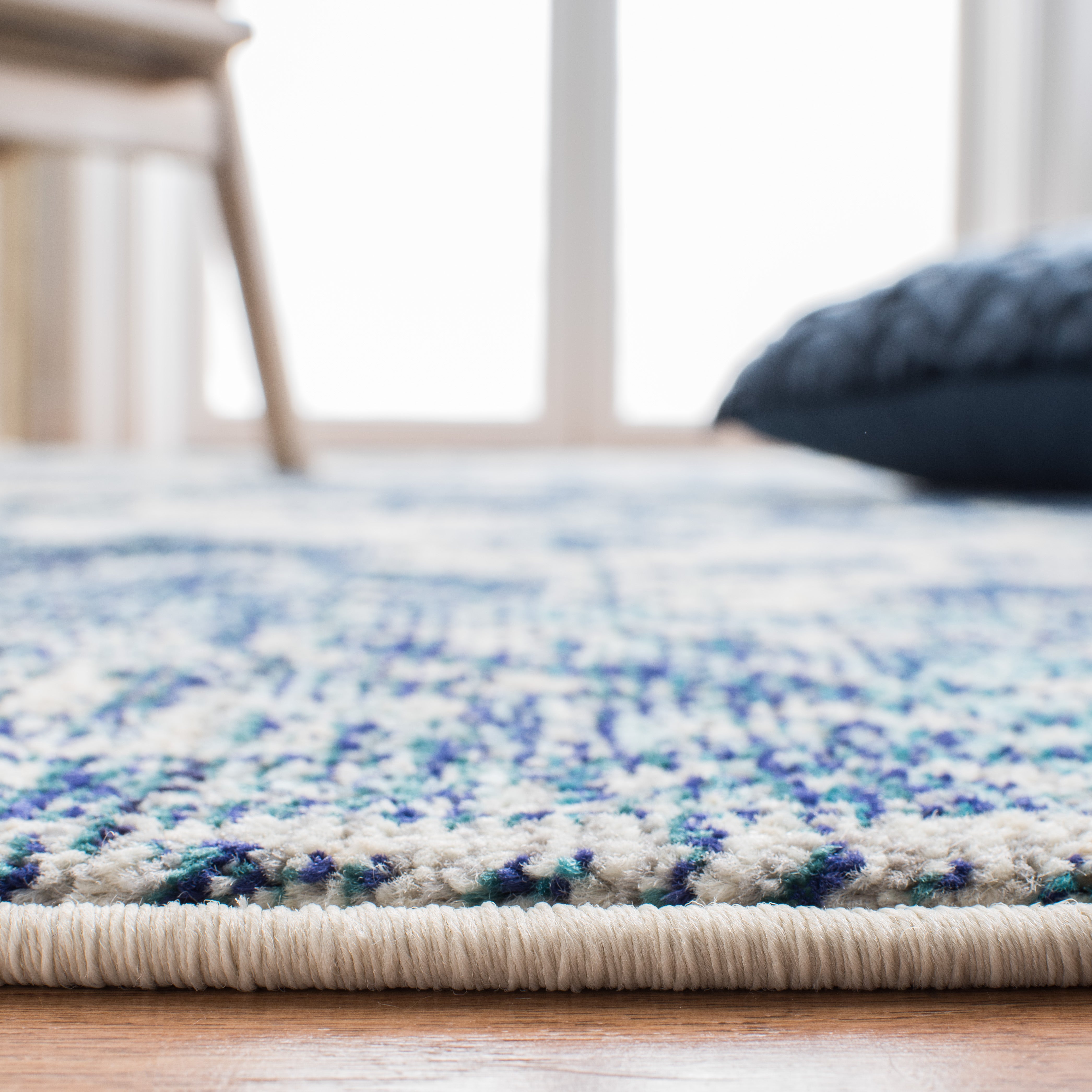 IVORY / BLUE