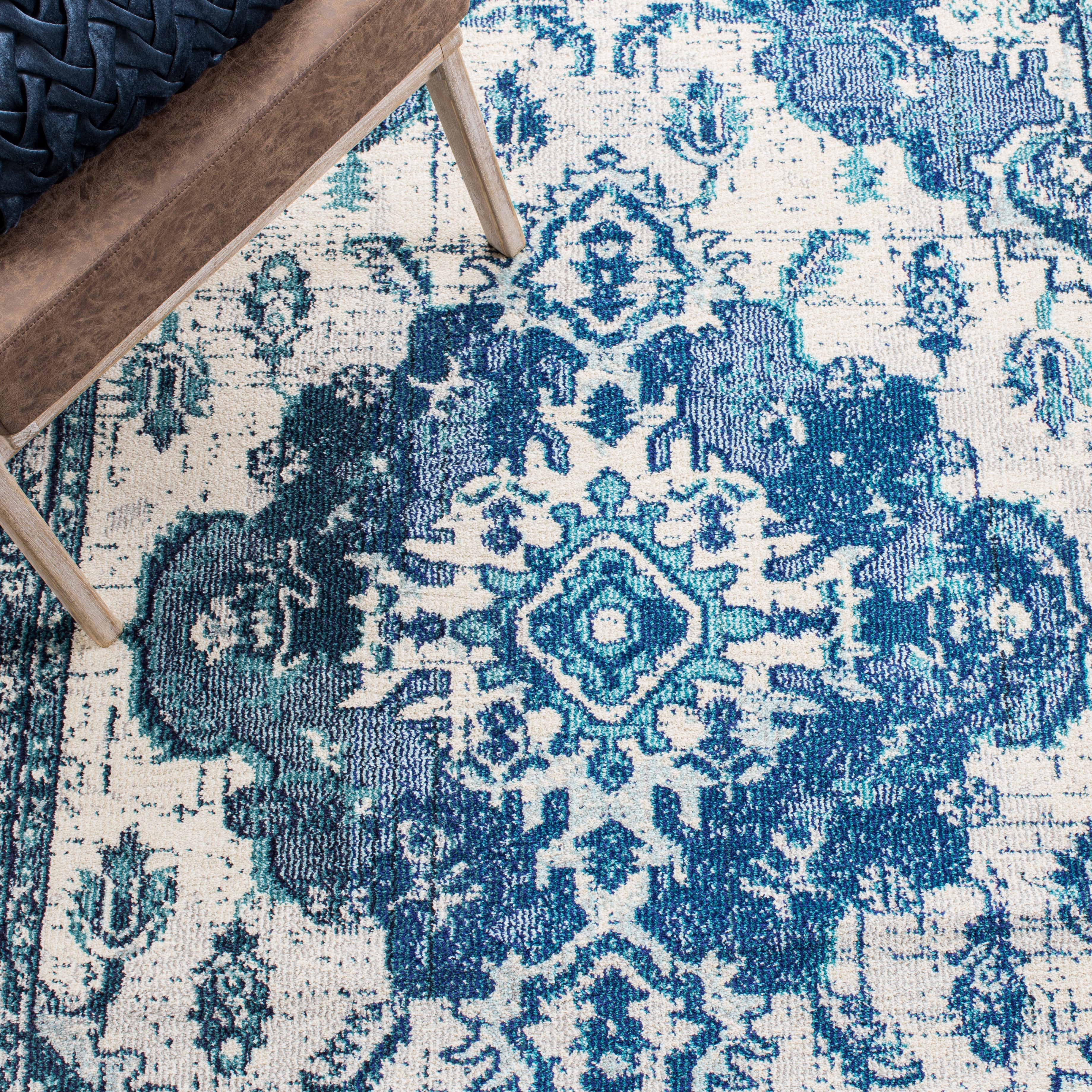 IVORY / BLUE