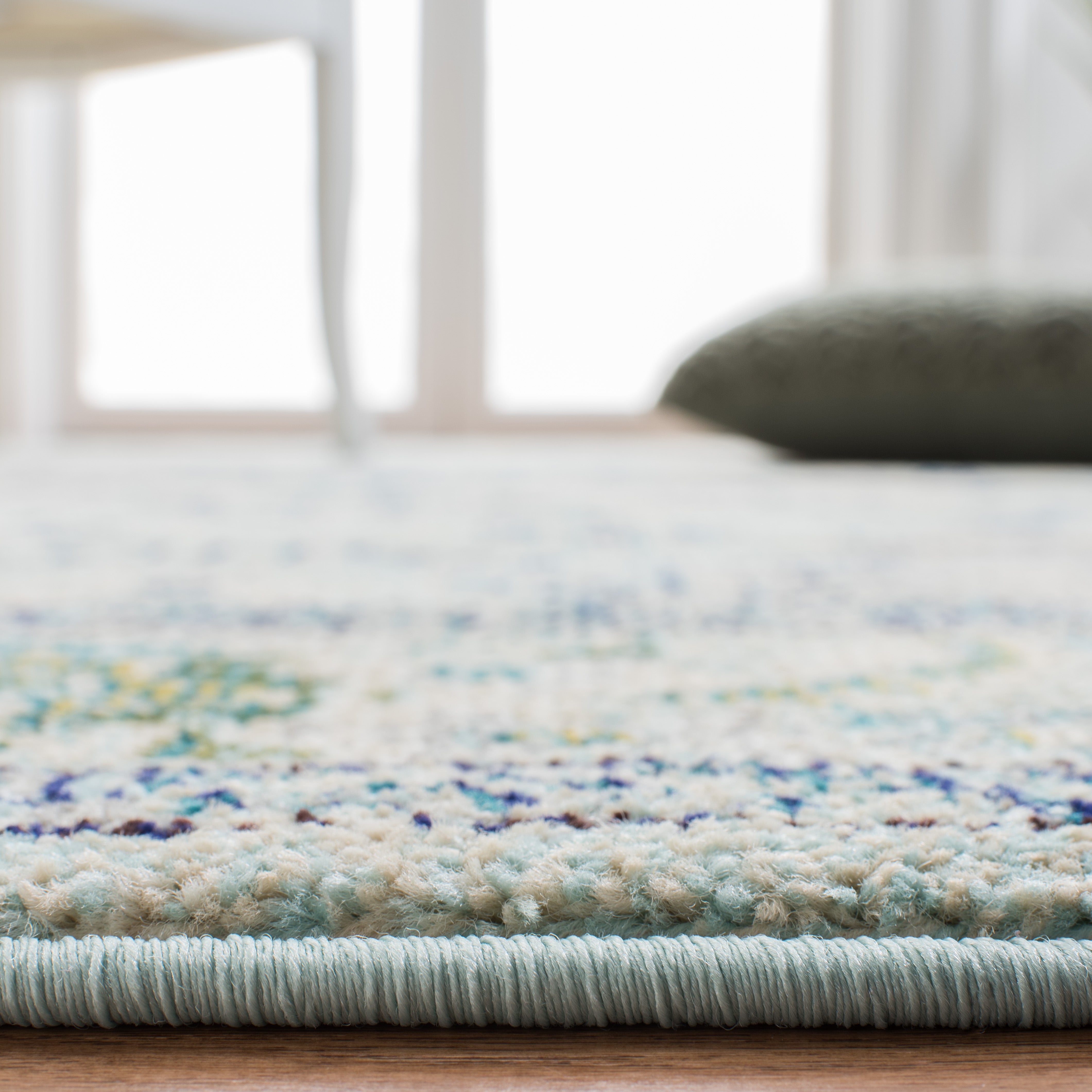 LIGHT BLUE / IVORY