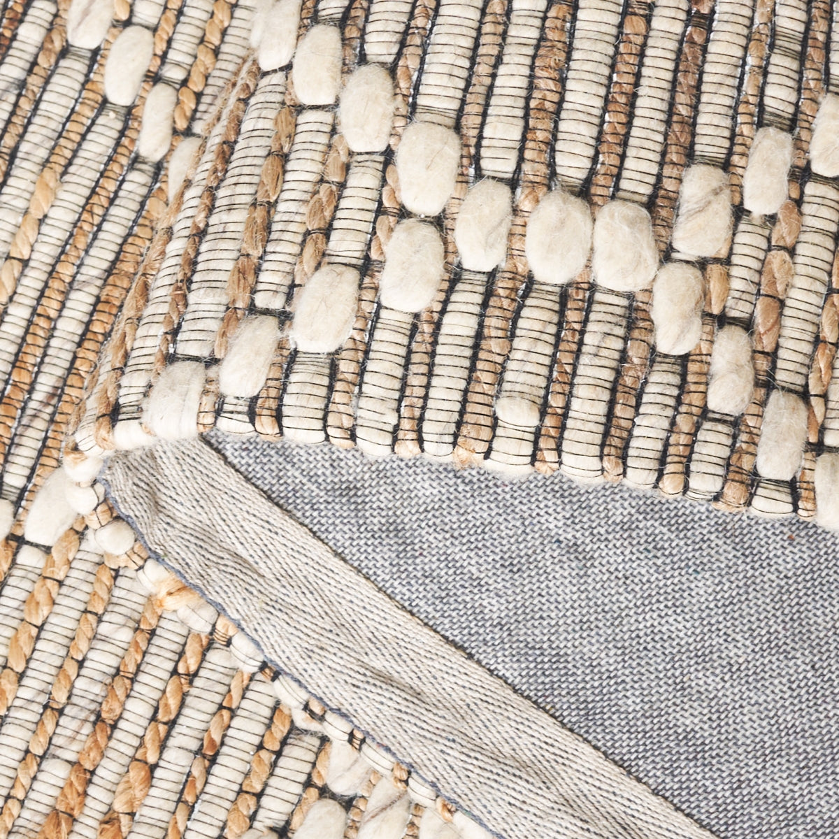 BEIGE / IVORY