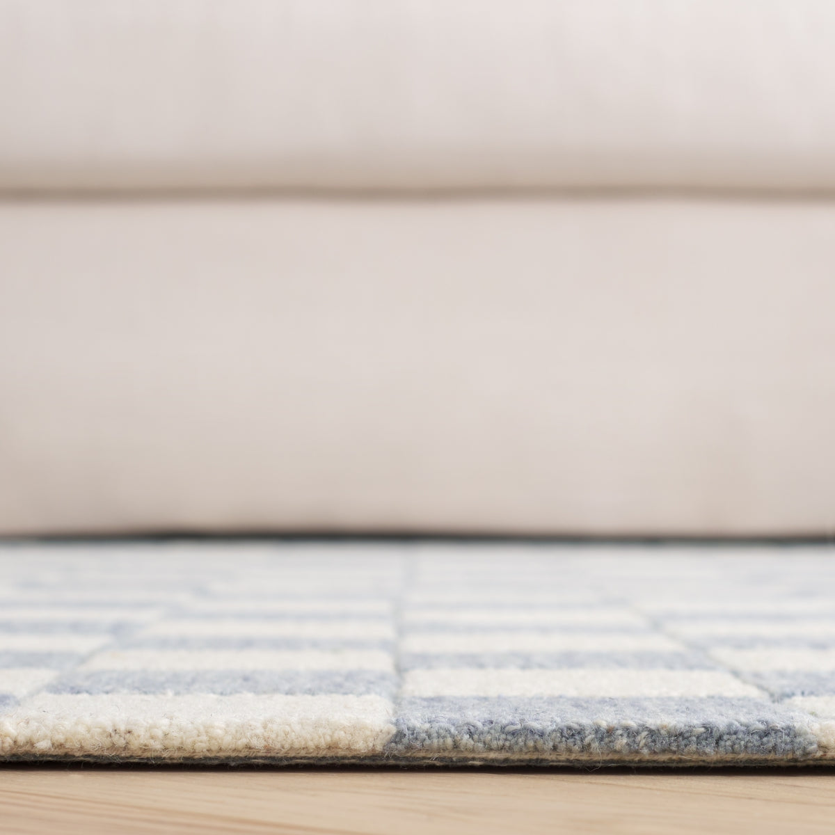 LIGHT BLUE / IVORY