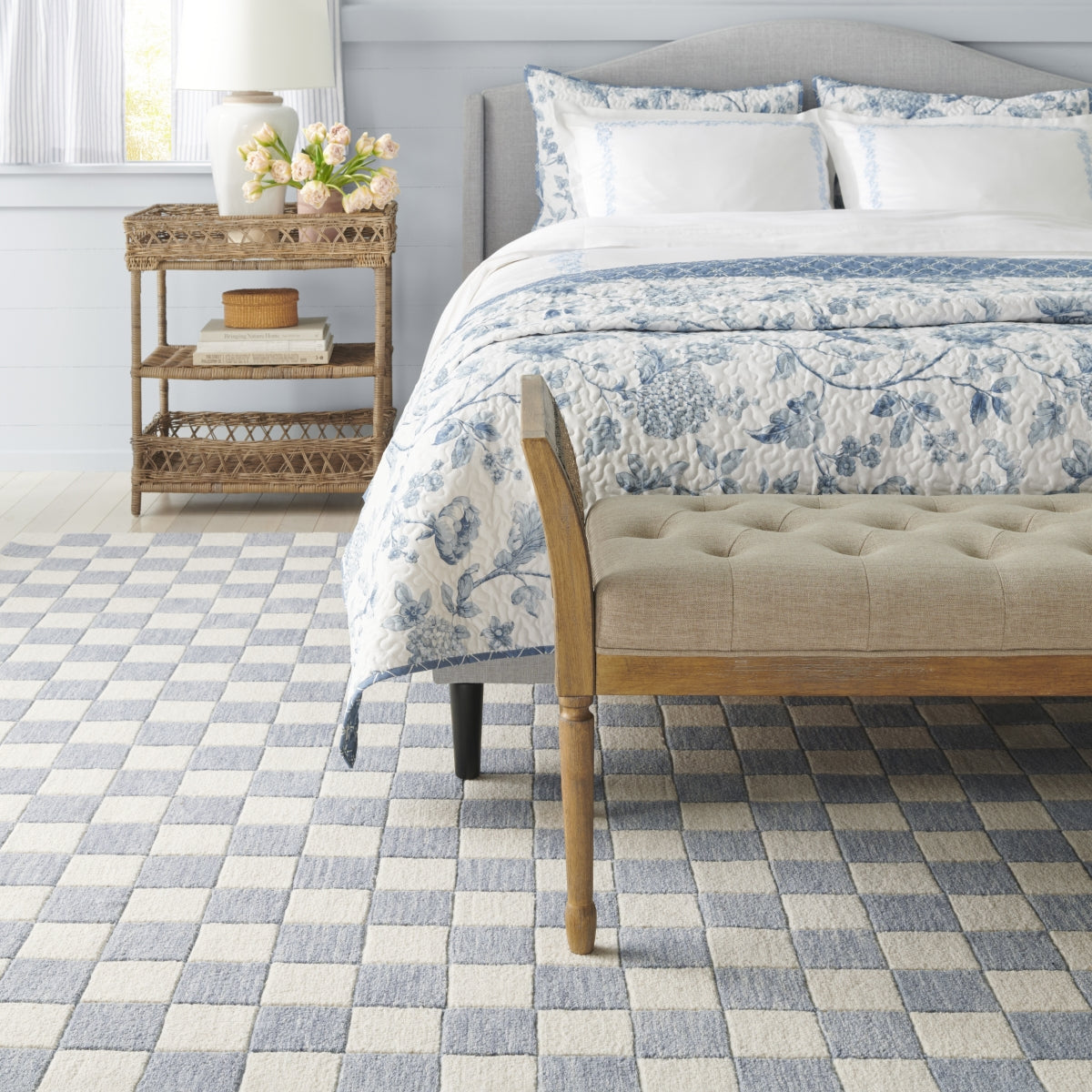 LIGHT BLUE / IVORY