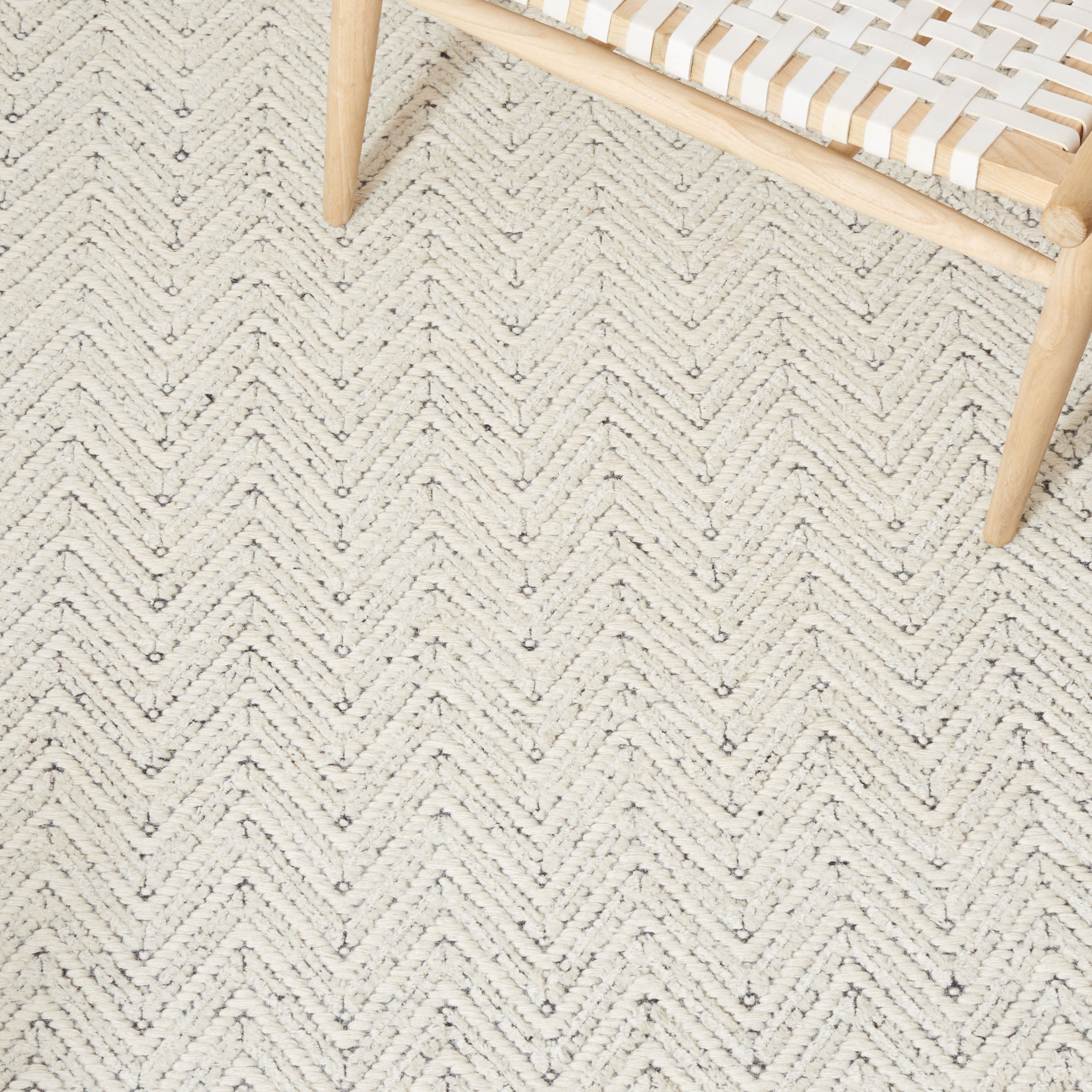 IVORY / GREY