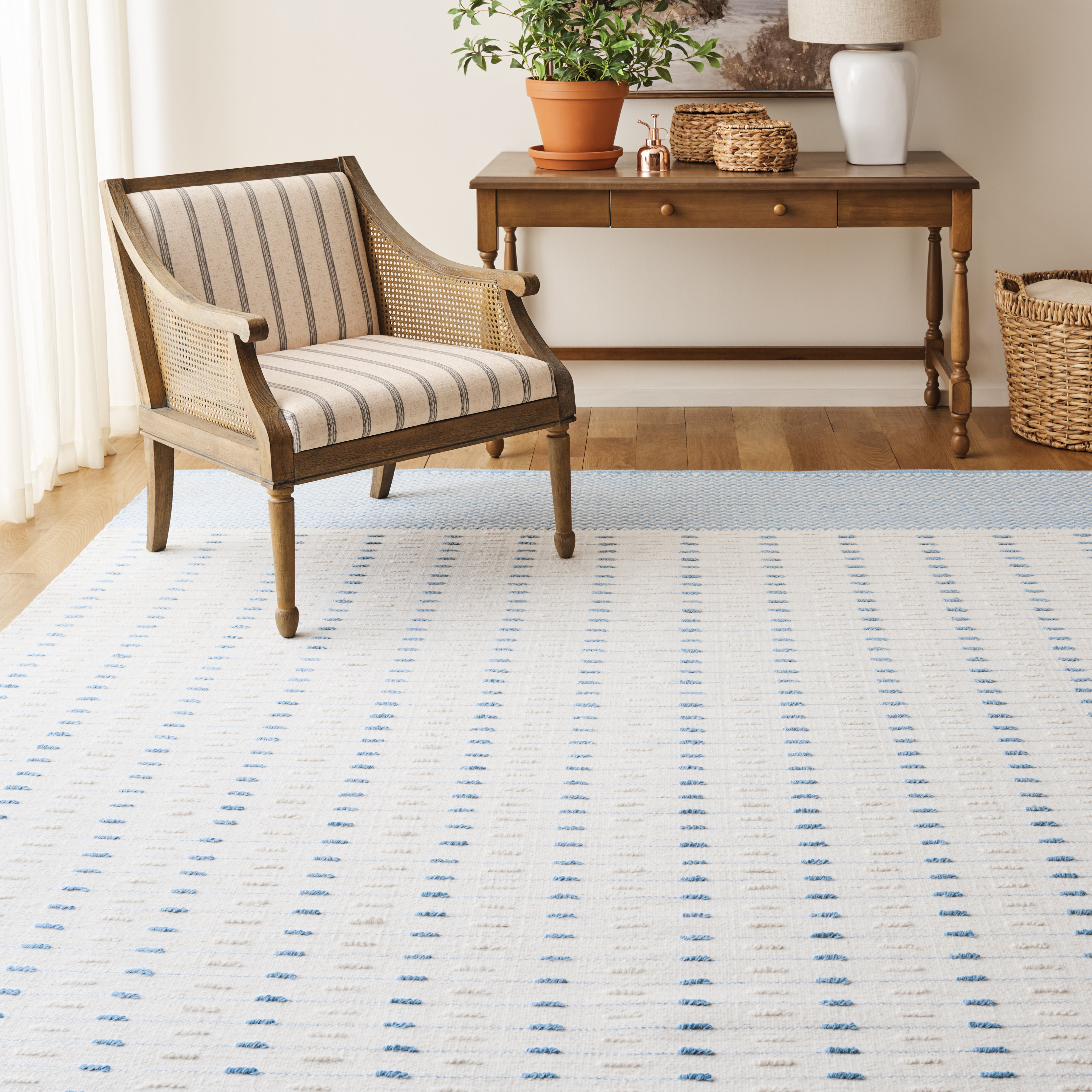 LIGHT BLUE / IVORY