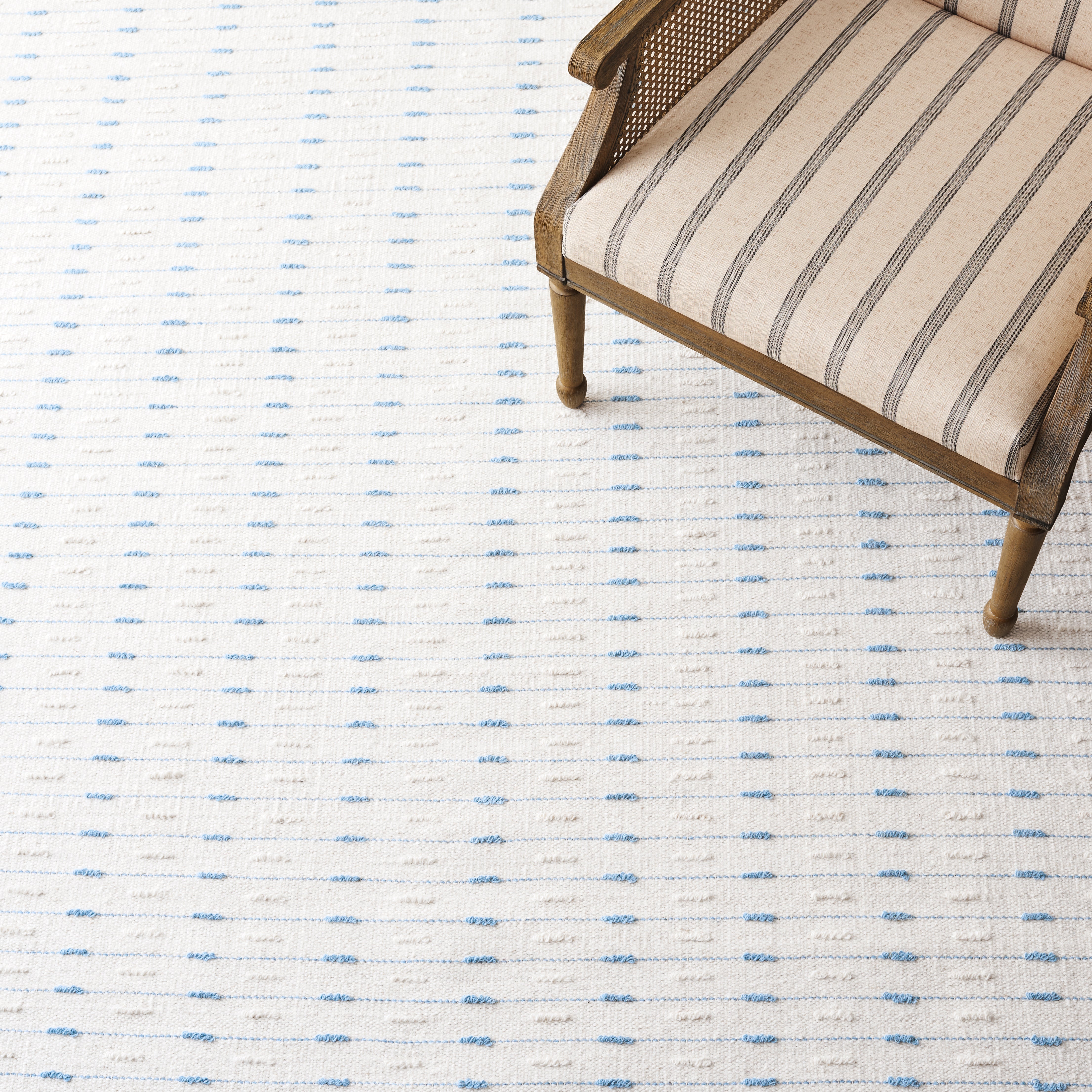 LIGHT BLUE / IVORY
