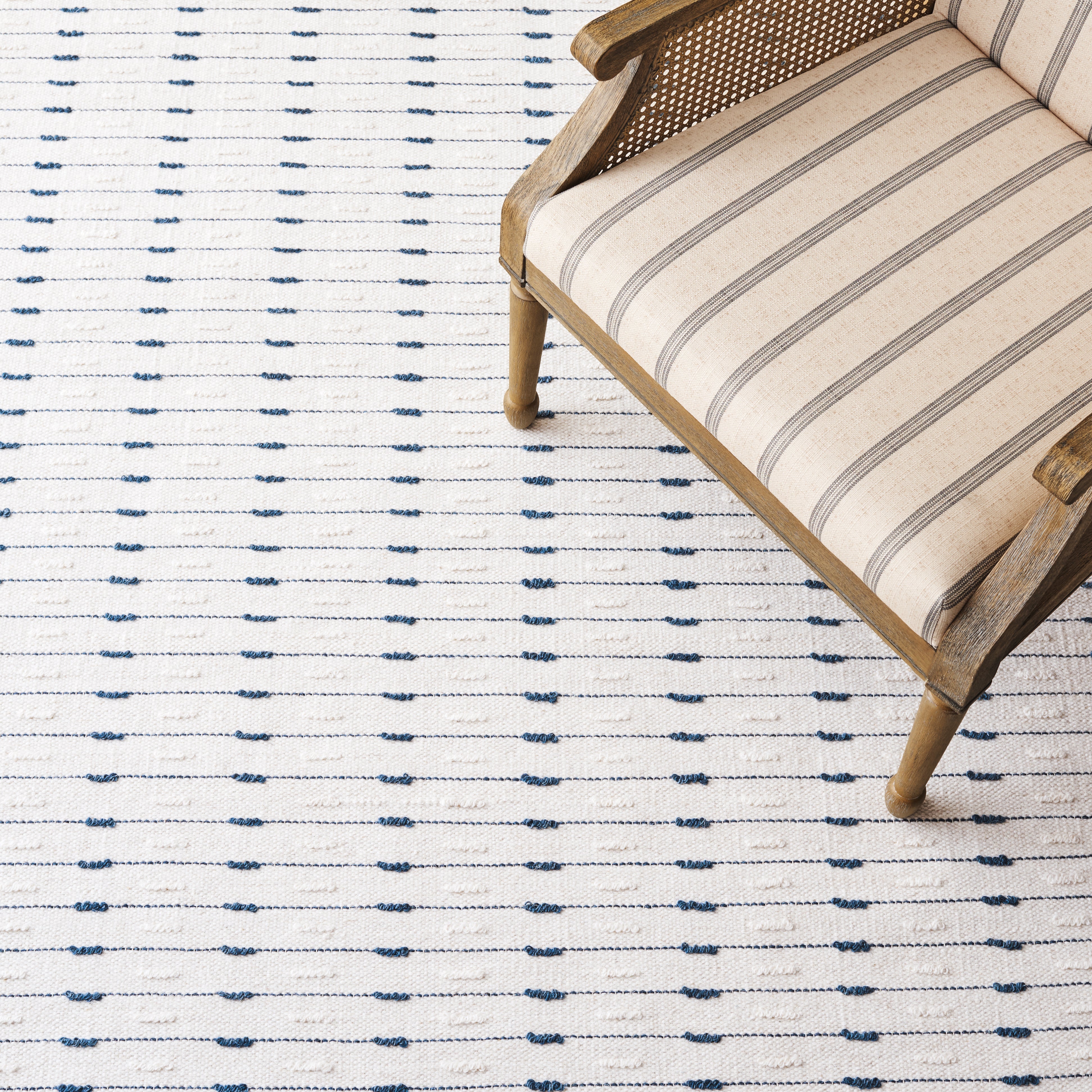 NAVY / IVORY
