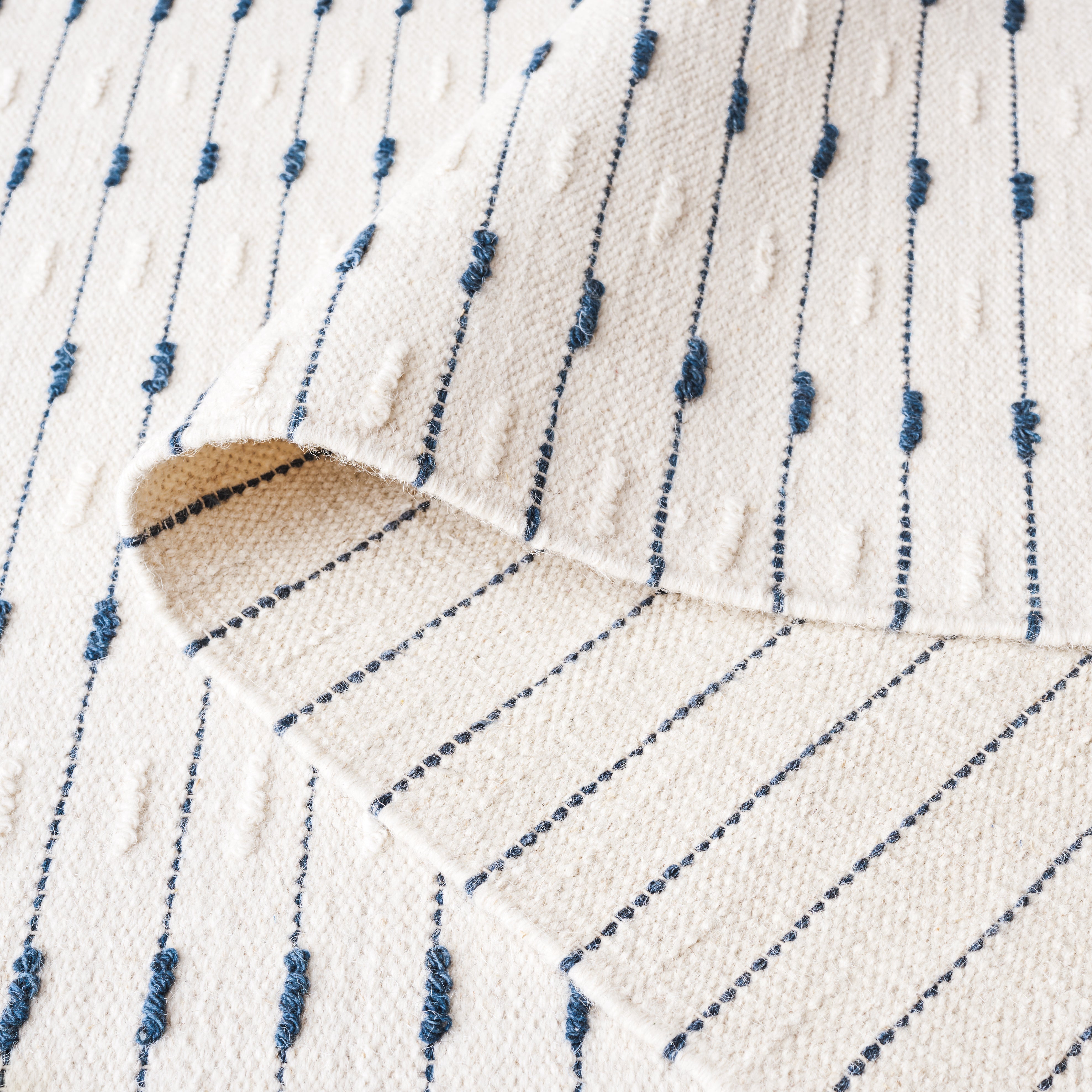 NAVY / IVORY