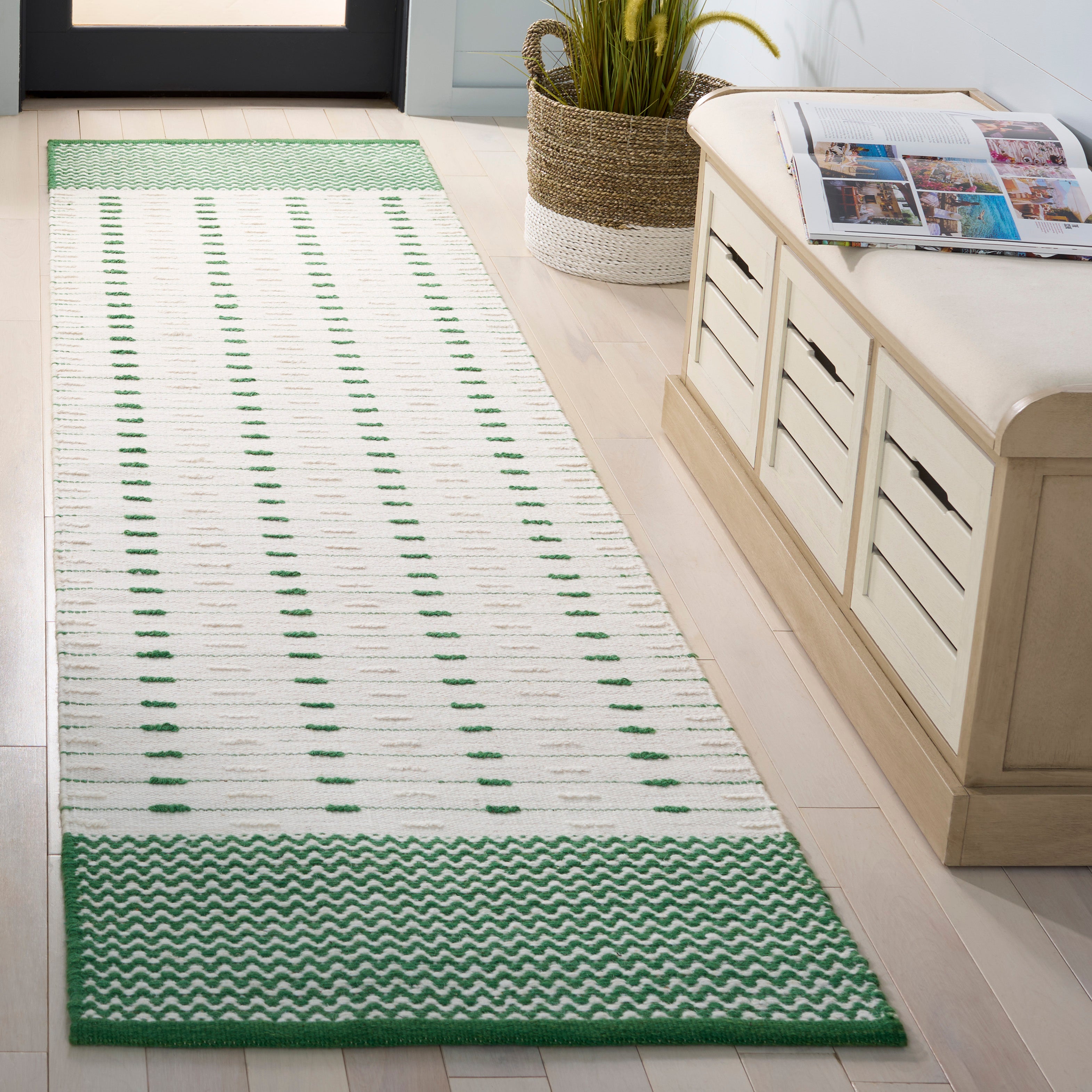 GREEN / IVORY