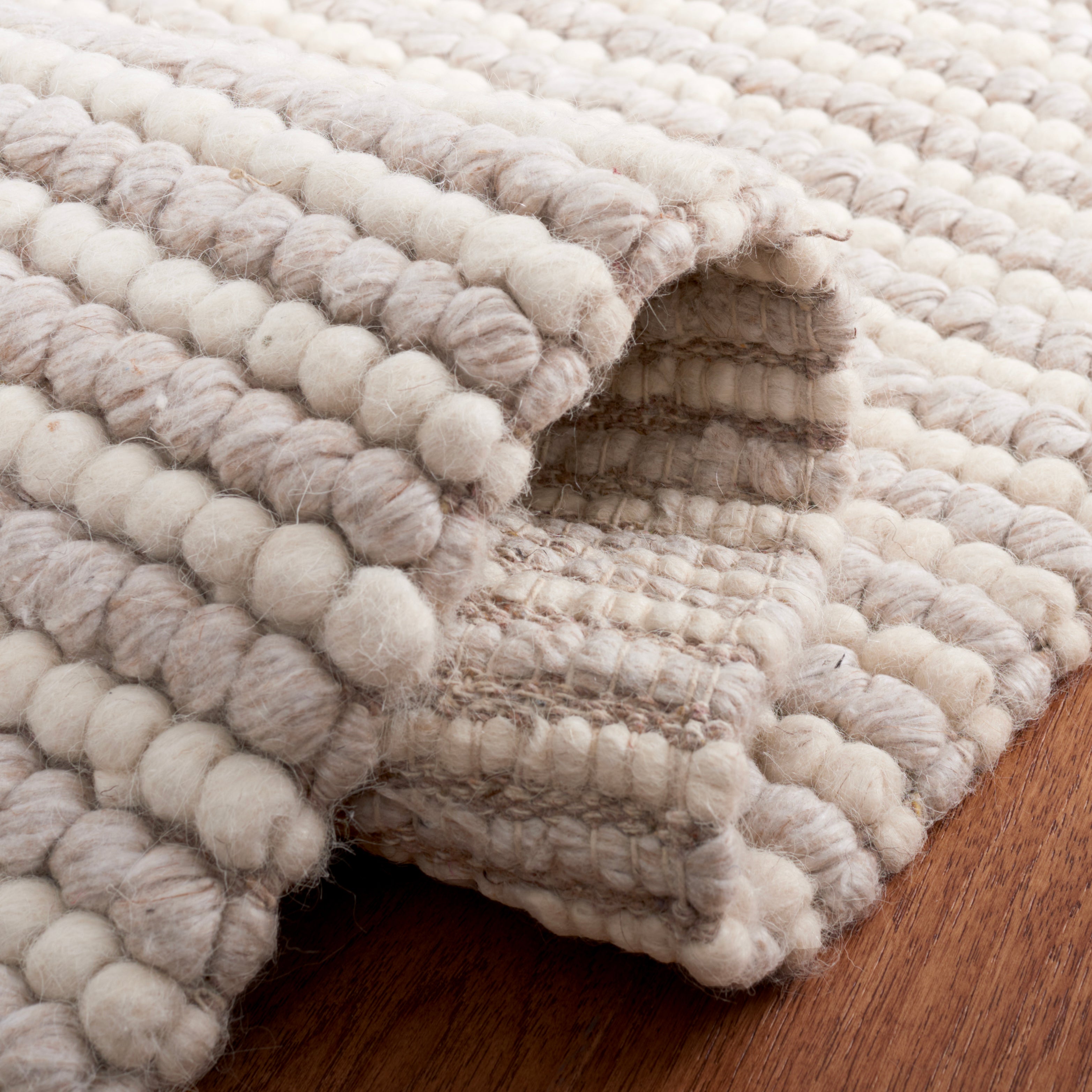 IVORY / BEIGE