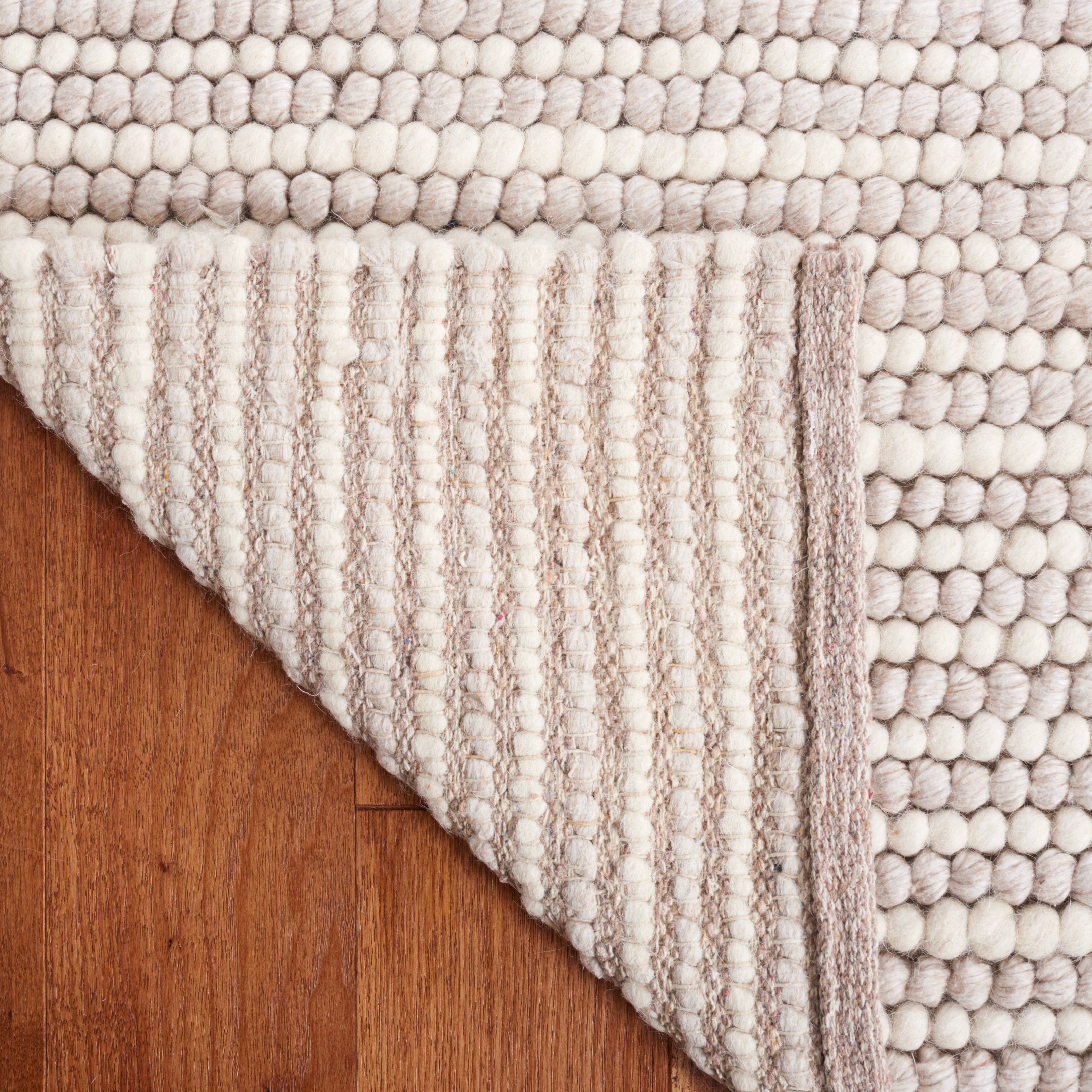 IVORY / BEIGE
