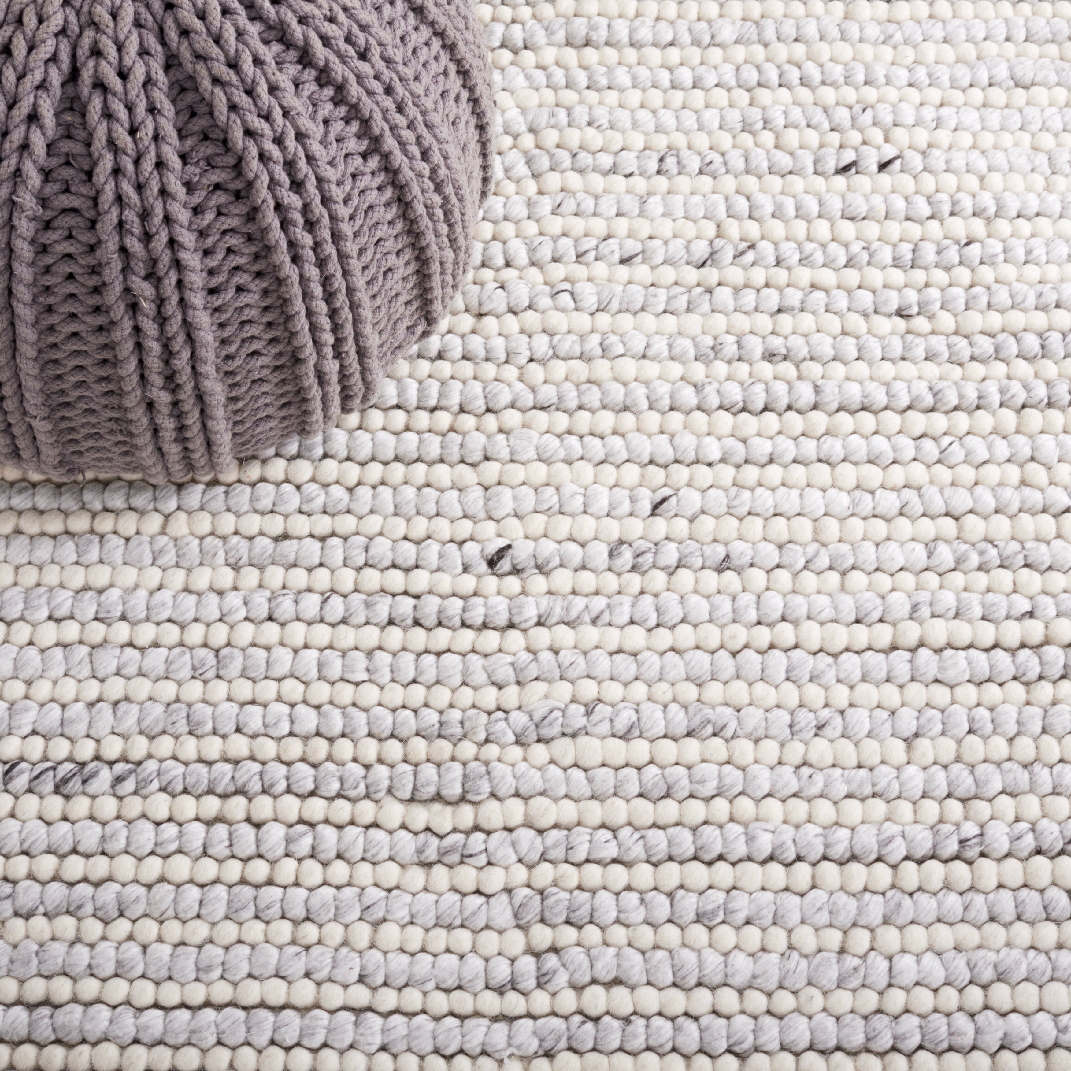 IVORY / LIGHT GREY