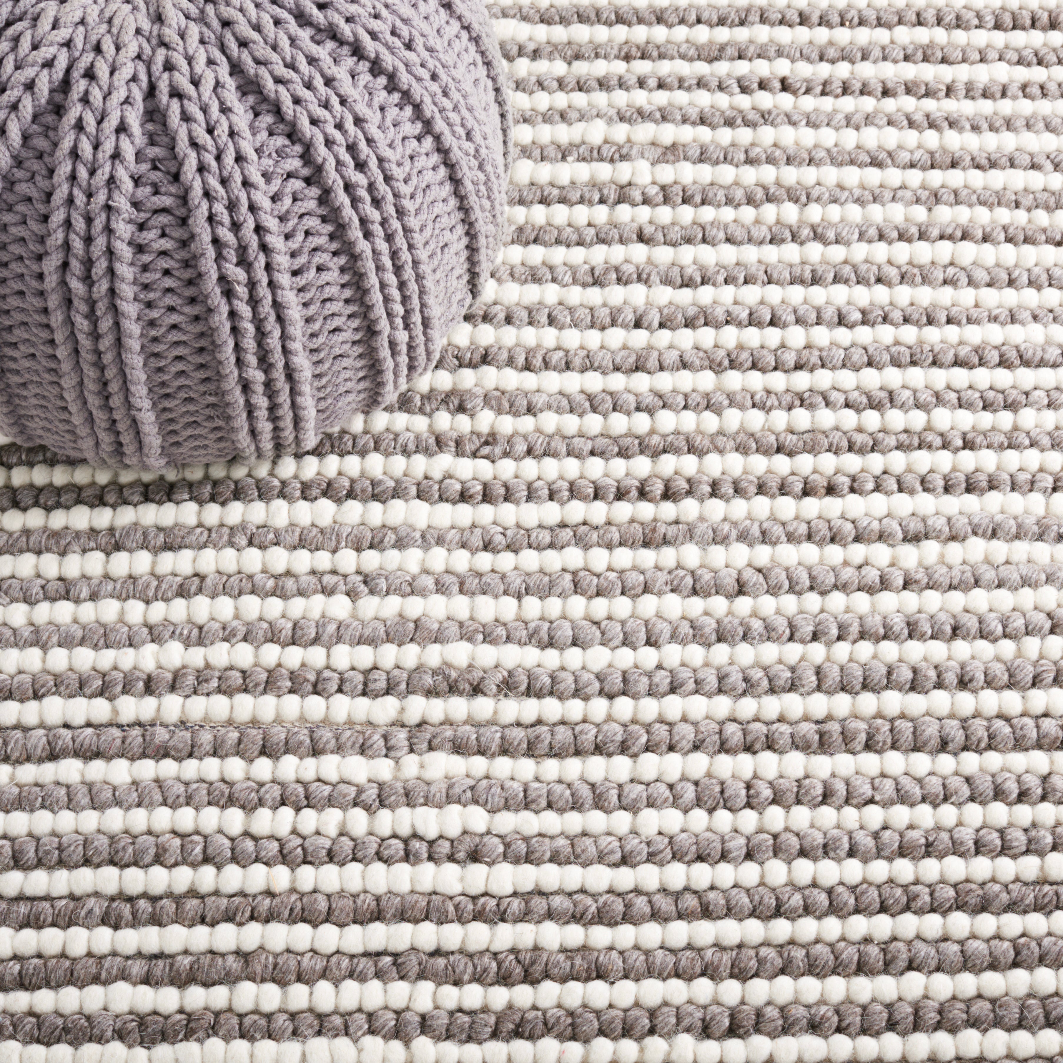 IVORY / DARK BROWN