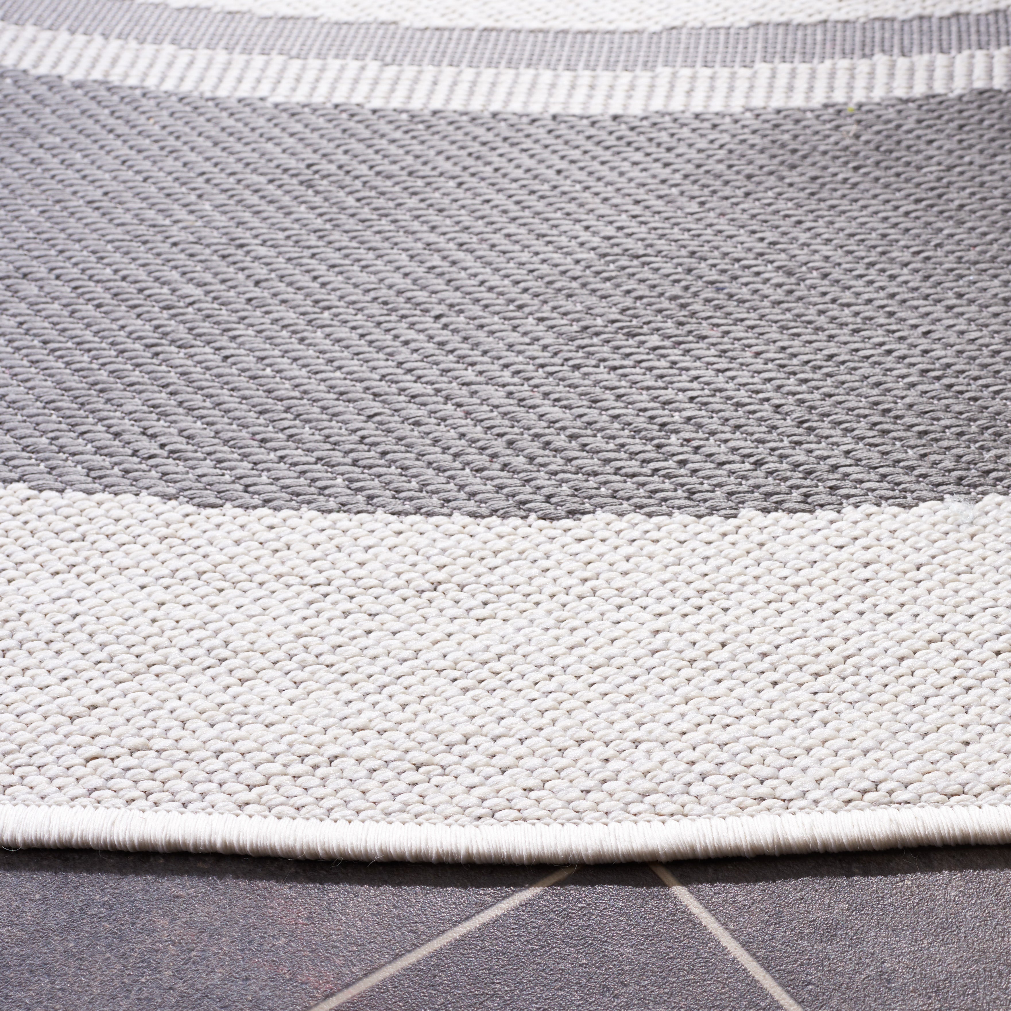 IVORY / GREY