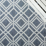 GREY / IVORY