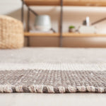 MONTAUK 301 – IVORY / GREY