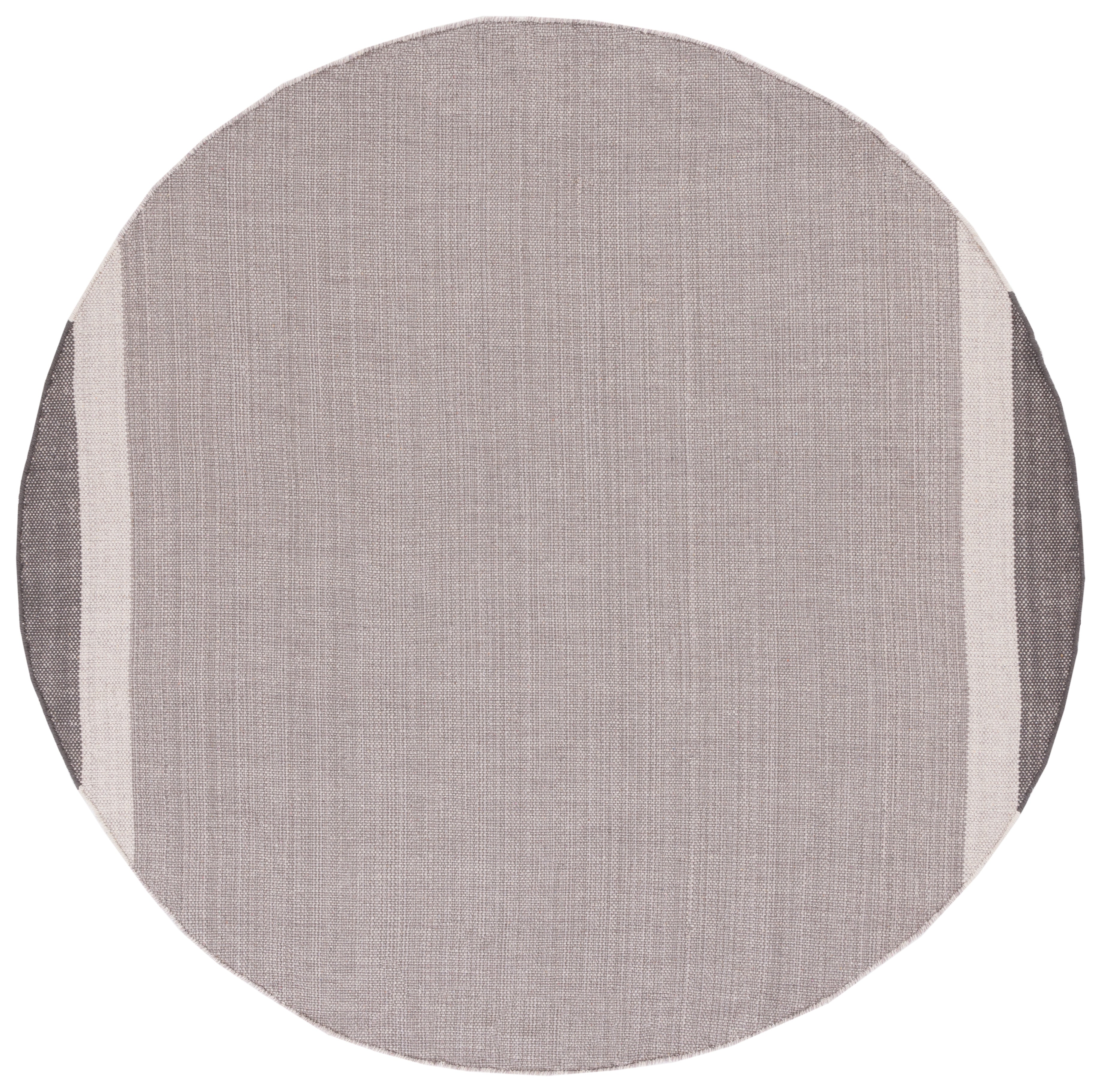 MONTAUK 301 – IVORY / GREY