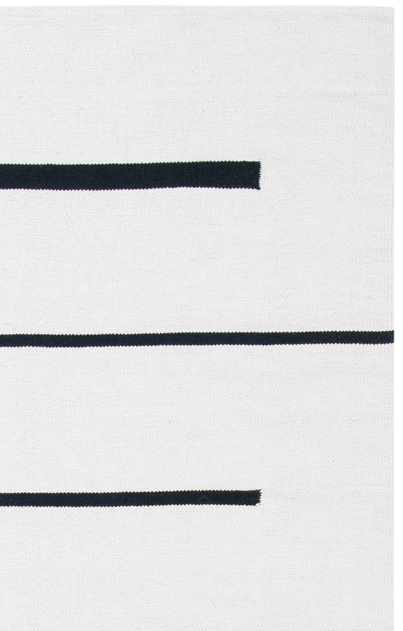 MONTAUK 311 – IVORY / BLACK