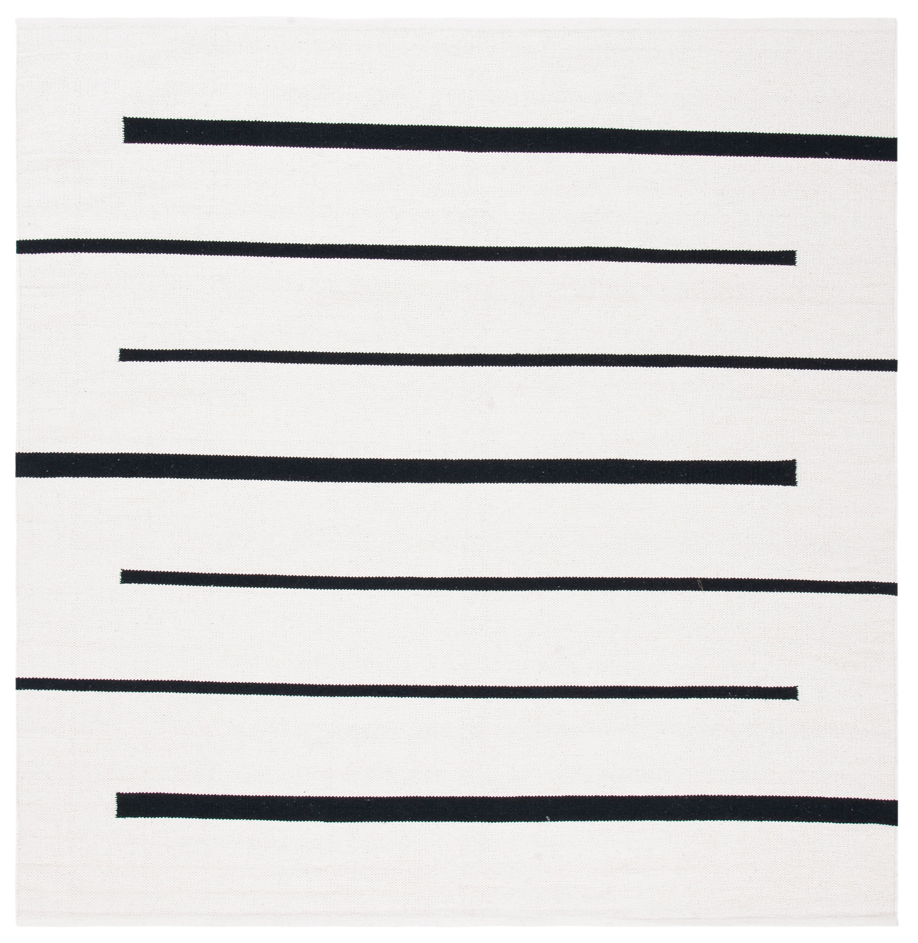 MONTAUK 311 – IVORY / BLACK