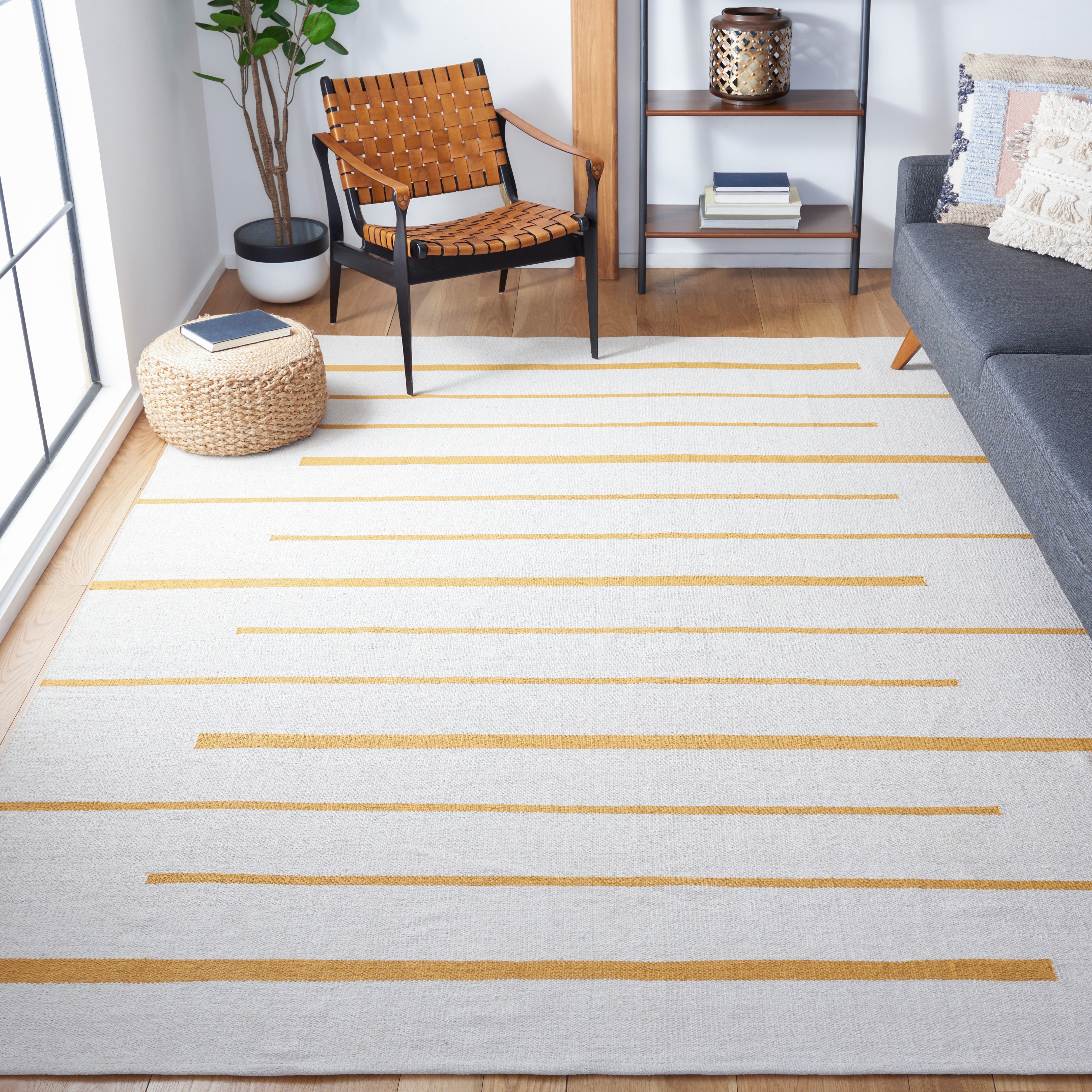 MONTAUK 311 – IVORY / GOLD