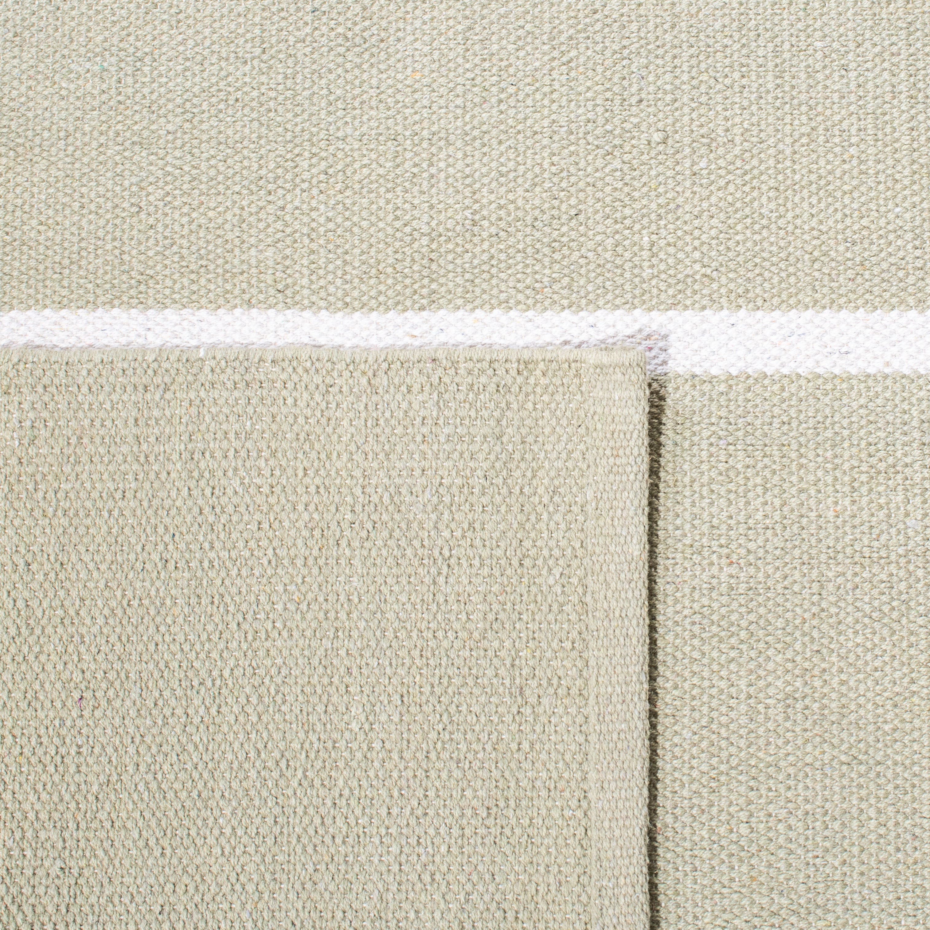 MONTAUK 311 – LIGHT GREEN / IVORY