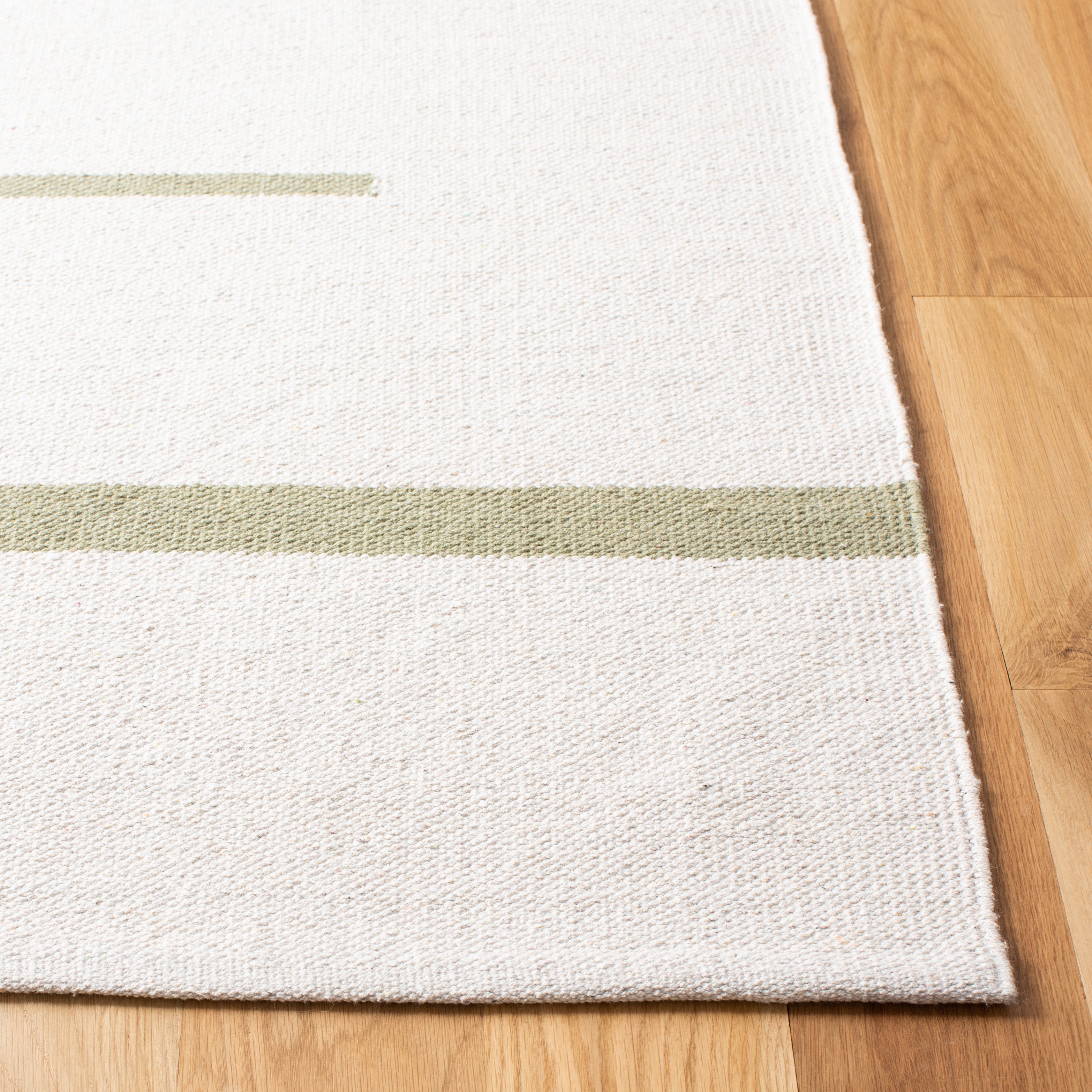 MONTAUK 311 – IVORY / LIGHT GREEN