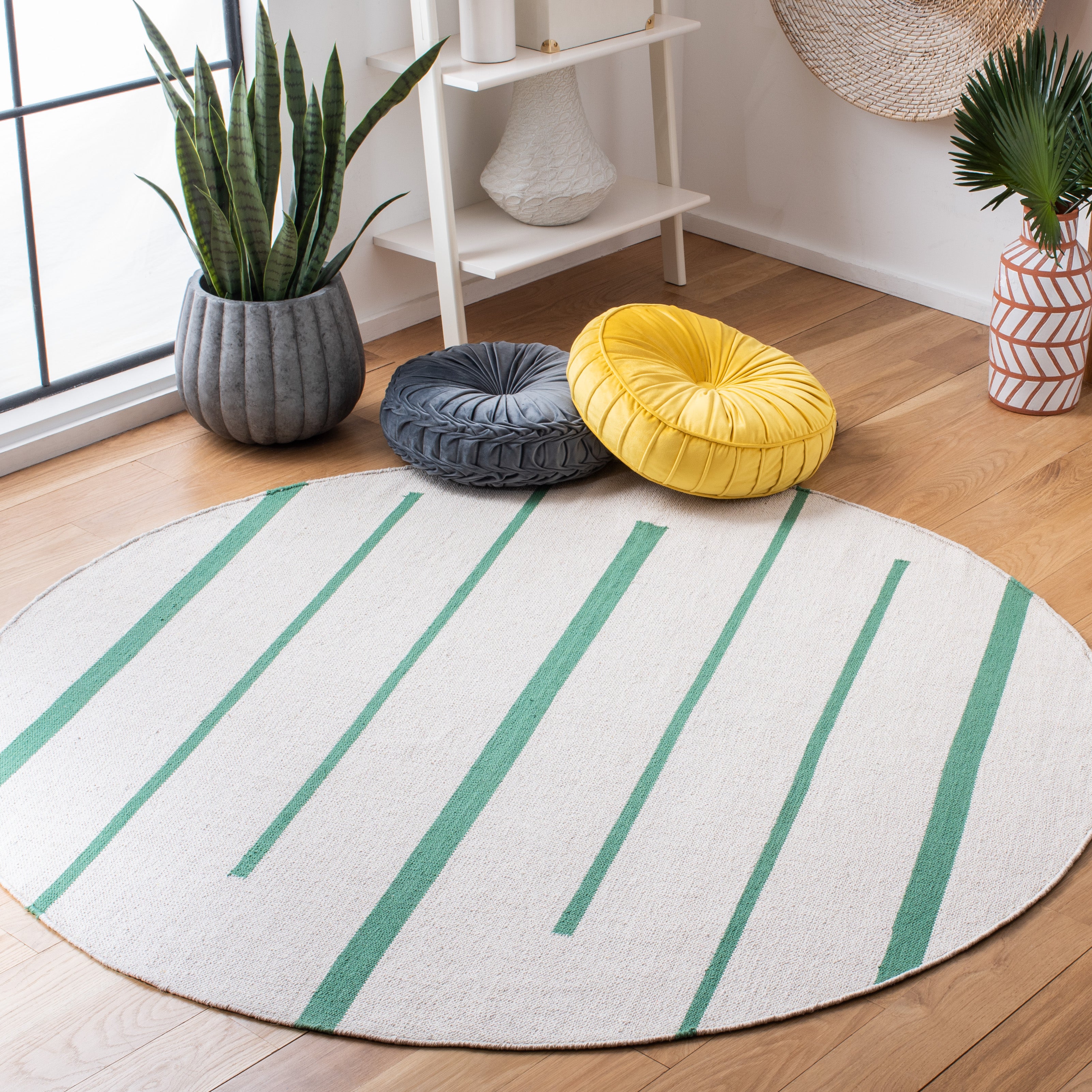 MONTAUK 311 – IVORY / DARK GREEN