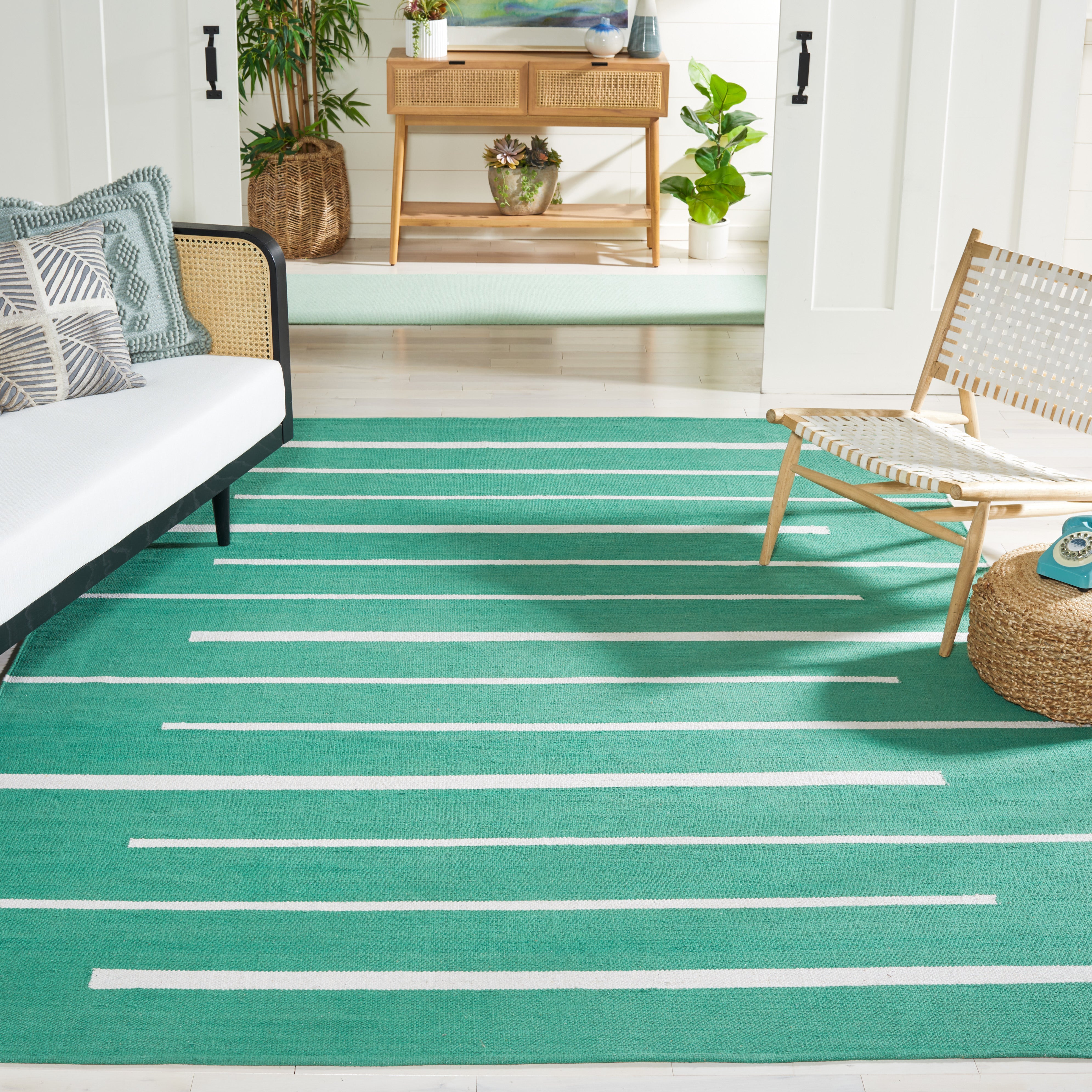 MONTAUK 311 – DARK GREEN / IVORY