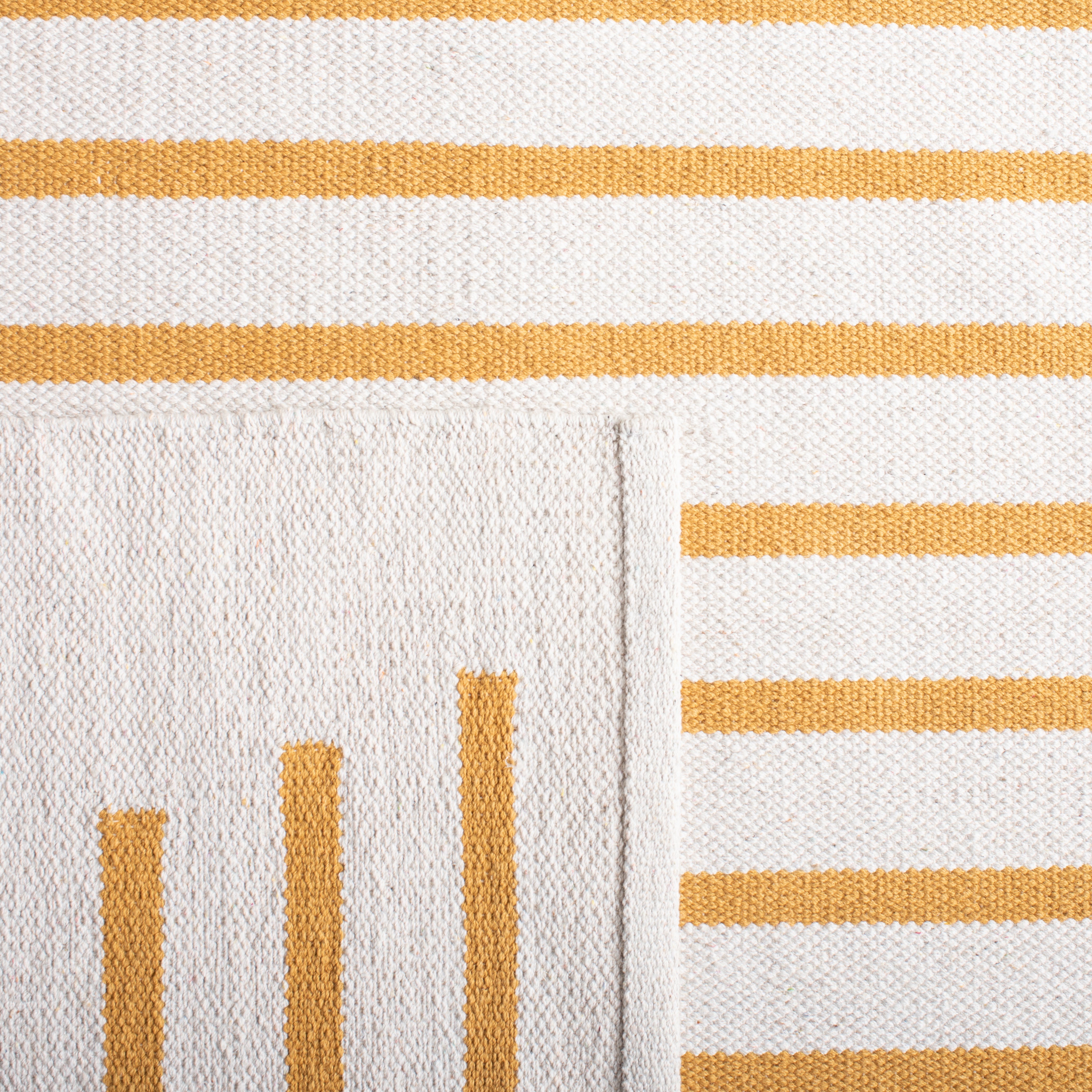 MONTAUK 313 – IVORY / GOLD