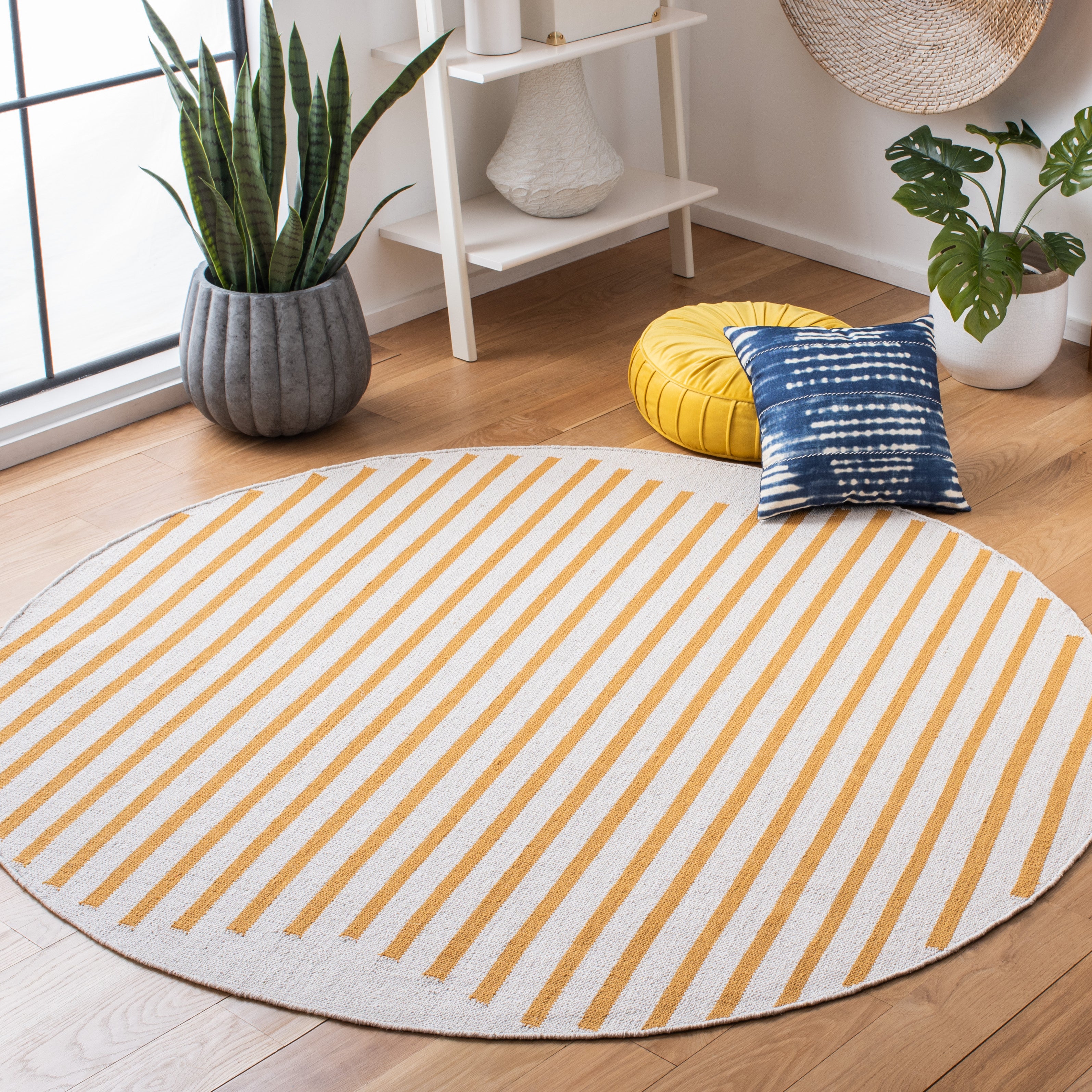 MONTAUK 313 – IVORY / GOLD